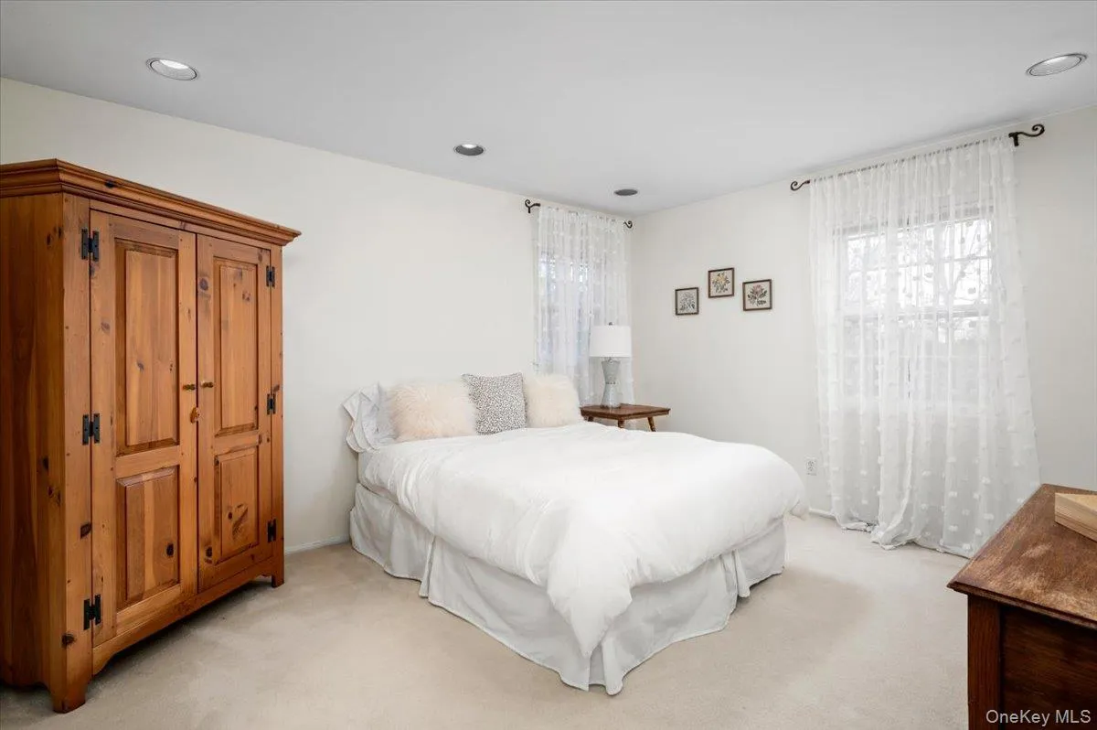 Bedroom #2 on second level. Bedroom #2 on second level.