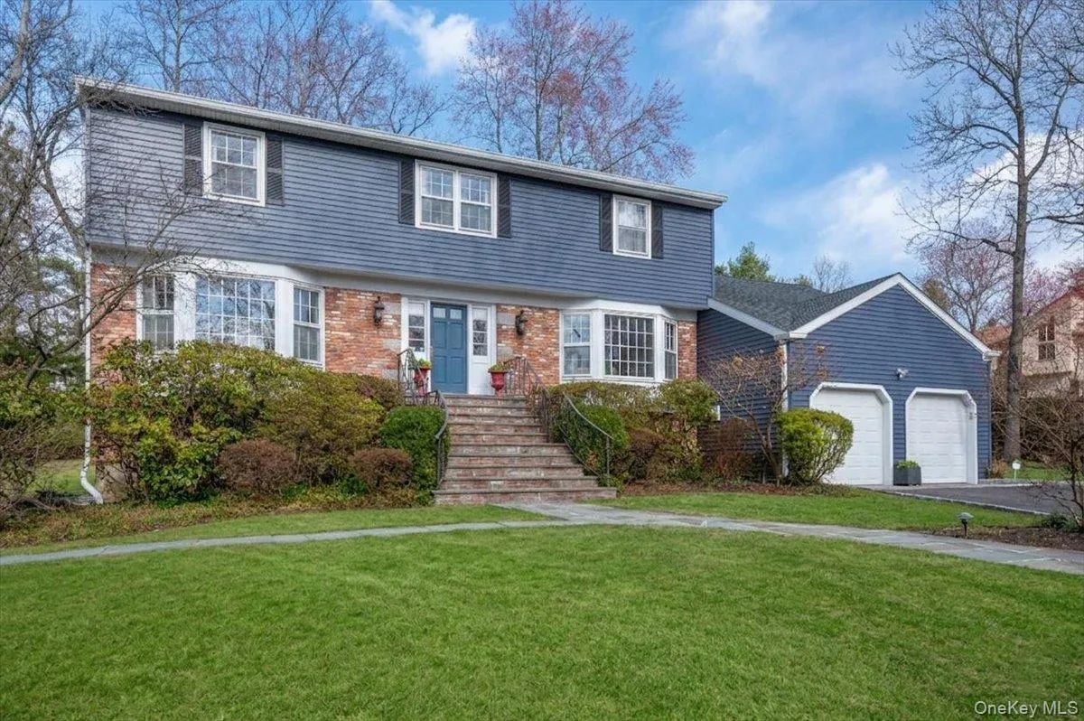 9 Cherry Lane, Greenburgh, NY, 5 Bedrooms Bedrooms, 11 Rooms Rooms,4 BathroomsBathrooms,Residential Lease,For Rent,Cherry,0,970576 9 Cherry Lane, Greenburgh, NY, 5 Bedrooms Bedrooms, 11 Rooms Rooms,4 BathroomsBathrooms,Residential Lease,For Rent,Cherry,0,970576