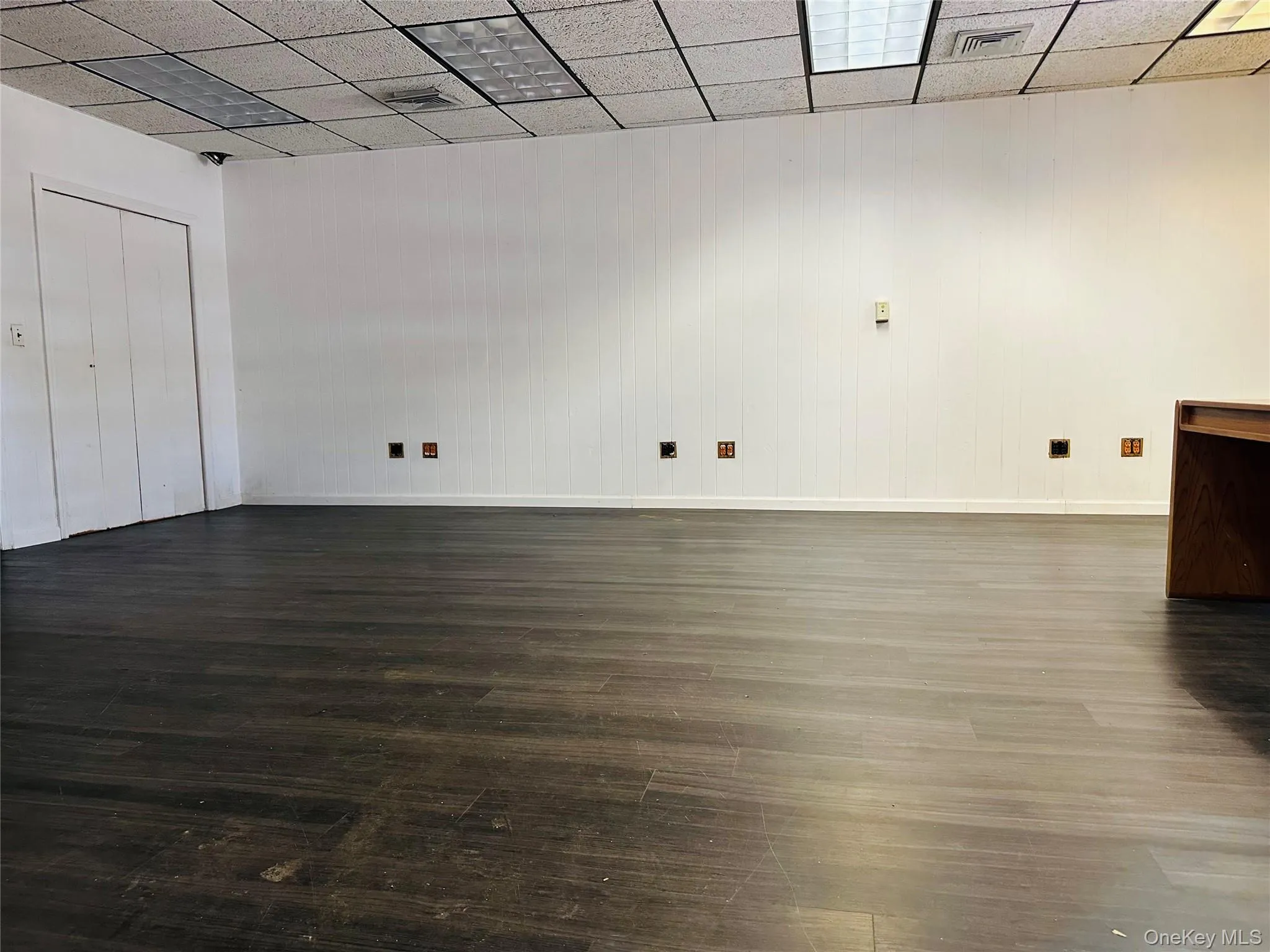 211 Depot Road, Huntington, NY, ,Commercial Lease,For Rent,Depot,0,970586 211 Depot Road, Huntington, NY, ,Commercial Lease,For Rent,Depot,0,970586