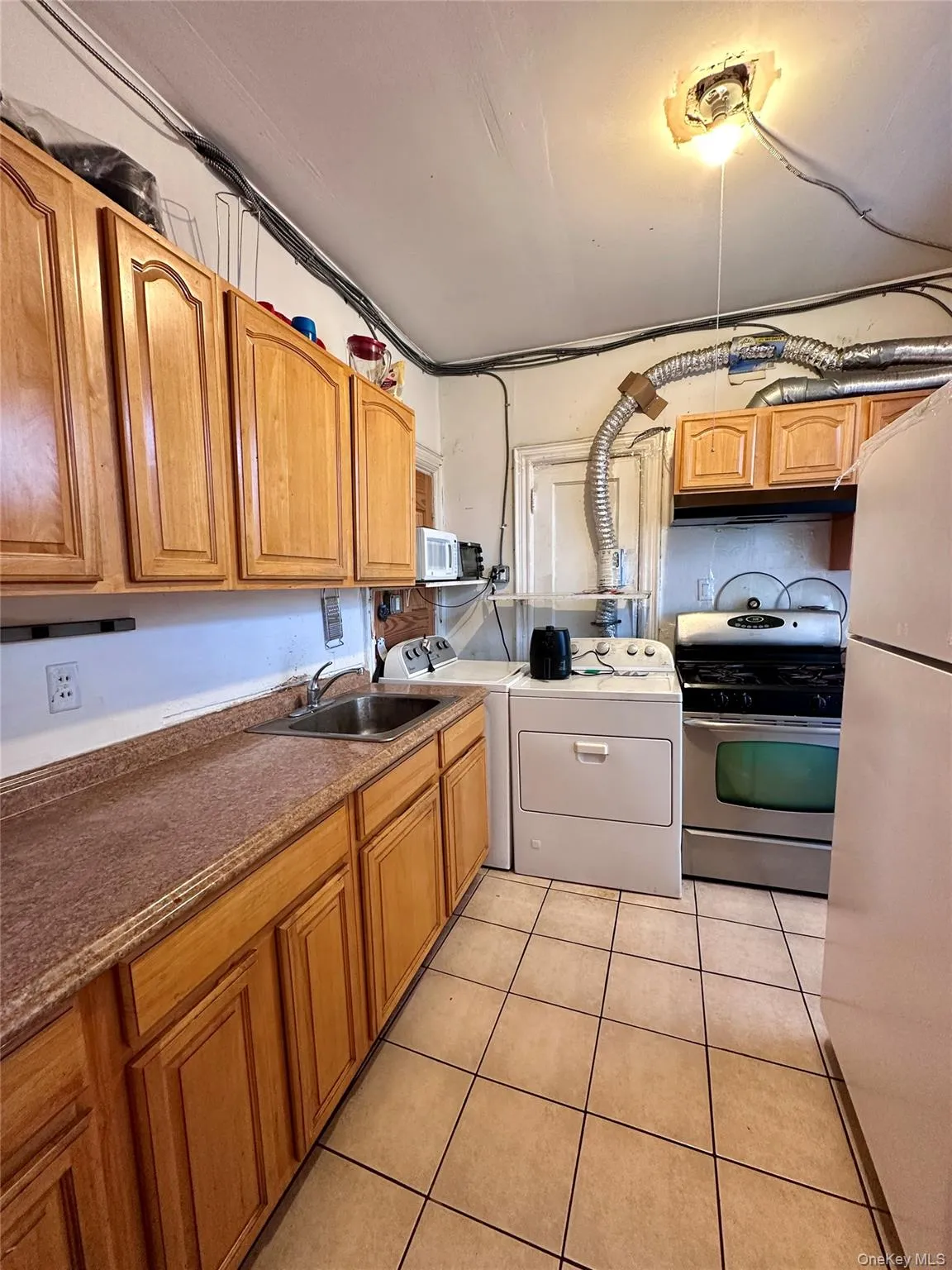 4030 149th Place, New York, NY, ,Commercial Lease,For Rent,149th,0,970607 4030 149th Place, New York, NY, ,Commercial Lease,For Rent,149th,0,970607