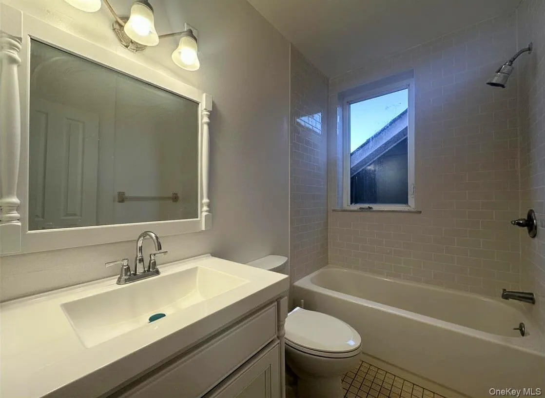 498 Liberty Street, Newburgh (city), NY, 2 Bedrooms Bedrooms, 5 Rooms Rooms,1 BathroomBathrooms,Residential Lease,For Rent,Liberty,0,970626 498 Liberty Street, Newburgh (city), NY, 2 Bedrooms Bedrooms, 5 Rooms Rooms,1 BathroomBathrooms,Residential Lease,For Rent,Liberty,0,970626