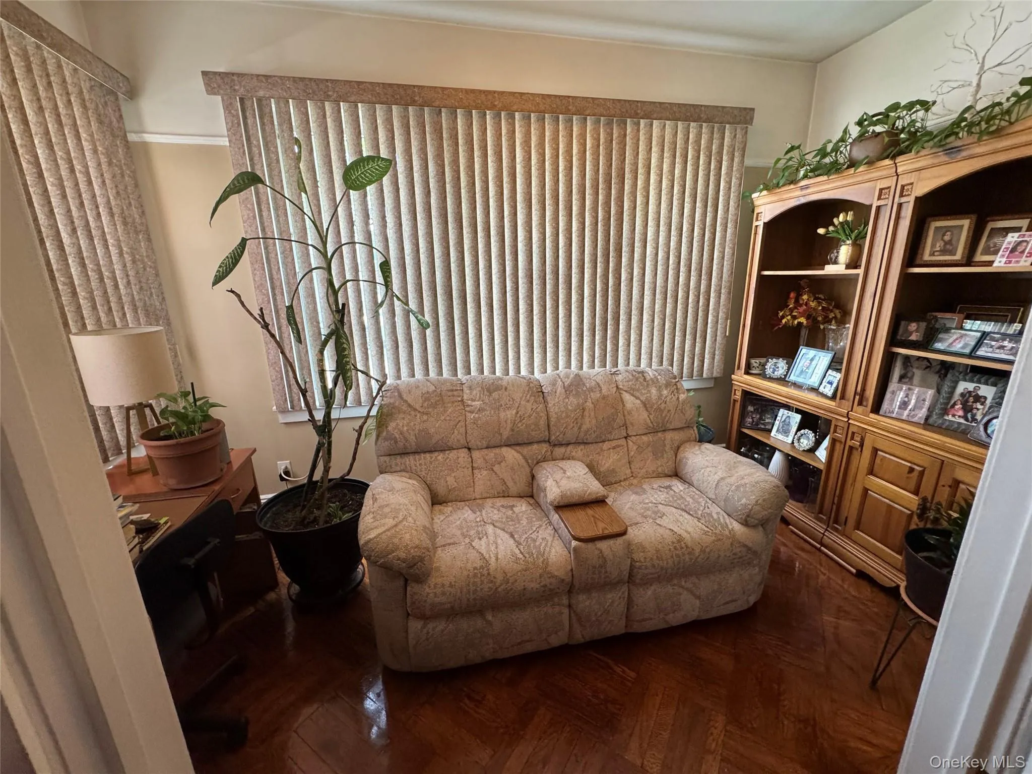 6922 64th Place, New York, NY, 3 Bedrooms Bedrooms, 5 Rooms Rooms,1 BathroomBathrooms,Residential Lease,For Rent,64th,0,970627 6922 64th Place, New York, NY, 3 Bedrooms Bedrooms, 5 Rooms Rooms,1 BathroomBathrooms,Residential Lease,For Rent,64th,0,970627