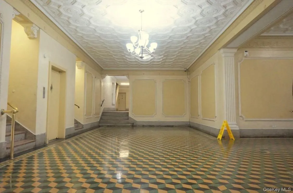 2187 Holland Avenue, New York, NY, 1 Bedroom Bedrooms, 4 Rooms Rooms,1 BathroomBathrooms,Residential Lease,For Rent,Holland,0,970631 2187 Holland Avenue, New York, NY, 1 Bedroom Bedrooms, 4 Rooms Rooms,1 BathroomBathrooms,Residential Lease,For Rent,Holland,0,970631