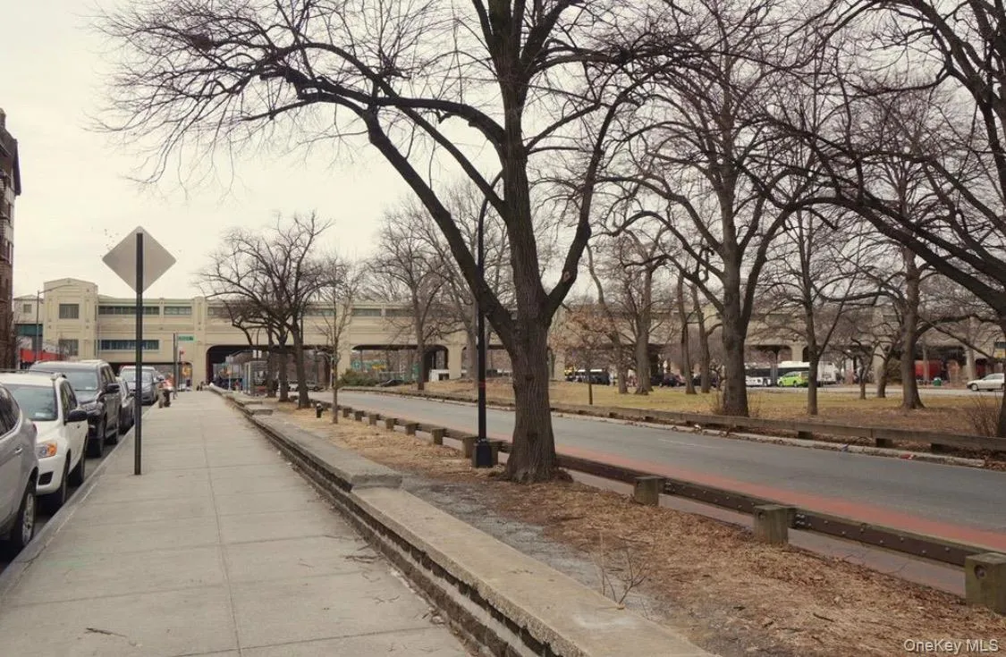 2187 Holland Avenue, New York, NY, 1 Bedroom Bedrooms, 4 Rooms Rooms,1 BathroomBathrooms,Residential Lease,For Rent,Holland,0,970631 2187 Holland Avenue, New York, NY, 1 Bedroom Bedrooms, 4 Rooms Rooms,1 BathroomBathrooms,Residential Lease,For Rent,Holland,0,970631