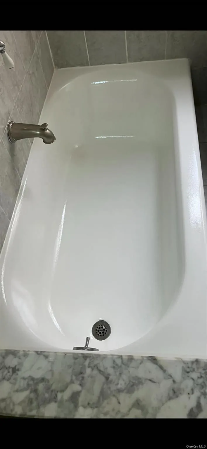 2187 Holland Avenue, New York, NY, 1 Bedroom Bedrooms, 4 Rooms Rooms,1 BathroomBathrooms,Residential Lease,For Rent,Holland,0,970631 2187 Holland Avenue, New York, NY, 1 Bedroom Bedrooms, 4 Rooms Rooms,1 BathroomBathrooms,Residential Lease,For Rent,Holland,0,970631