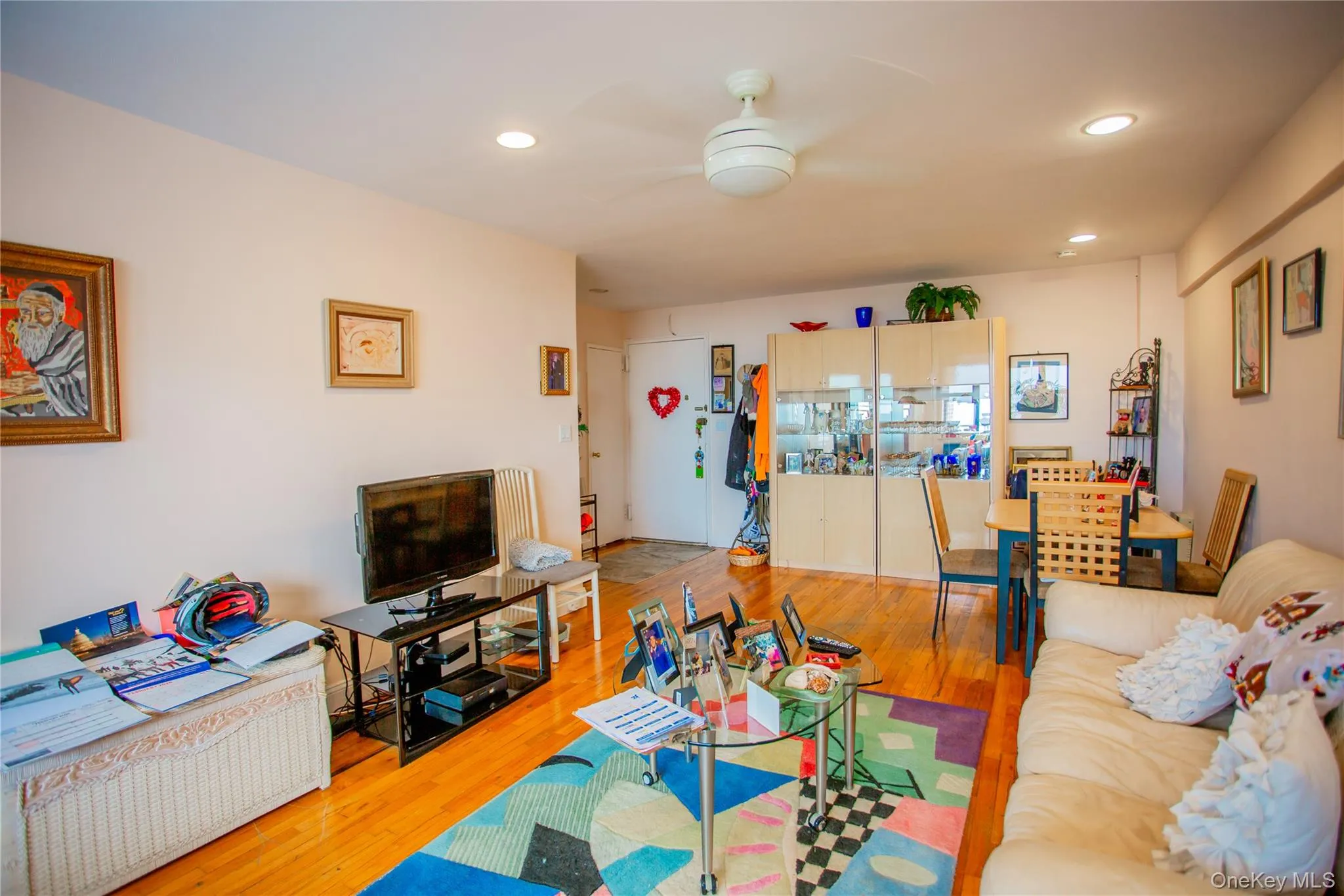 333 Broadway, Long Beach, NY, 1 Bedroom Bedrooms, 5 Rooms Rooms,1 BathroomBathrooms,Residential,For Rent,Broadway,0,970645 333 Broadway, Long Beach, NY, 1 Bedroom Bedrooms, 5 Rooms Rooms,1 BathroomBathrooms,Residential,For Rent,Broadway,0,970645