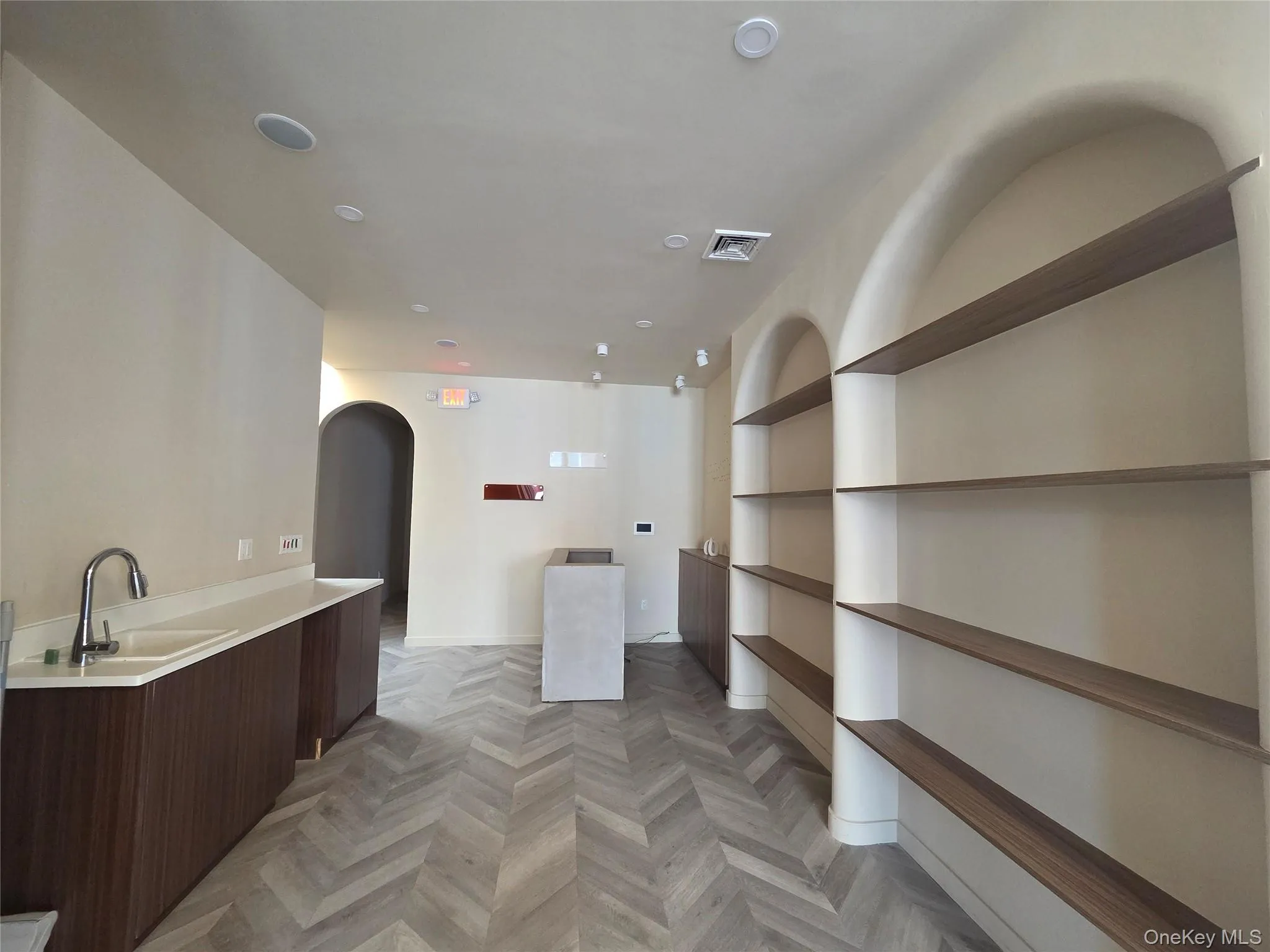 39-11-13 Bell Blvd Boulevard, New York, NY, ,Commercial Lease,For Rent,Bell Blvd,0,970658 39-11-13 Bell Blvd Boulevard, New York, NY, ,Commercial Lease,For Rent,Bell Blvd,0,970658