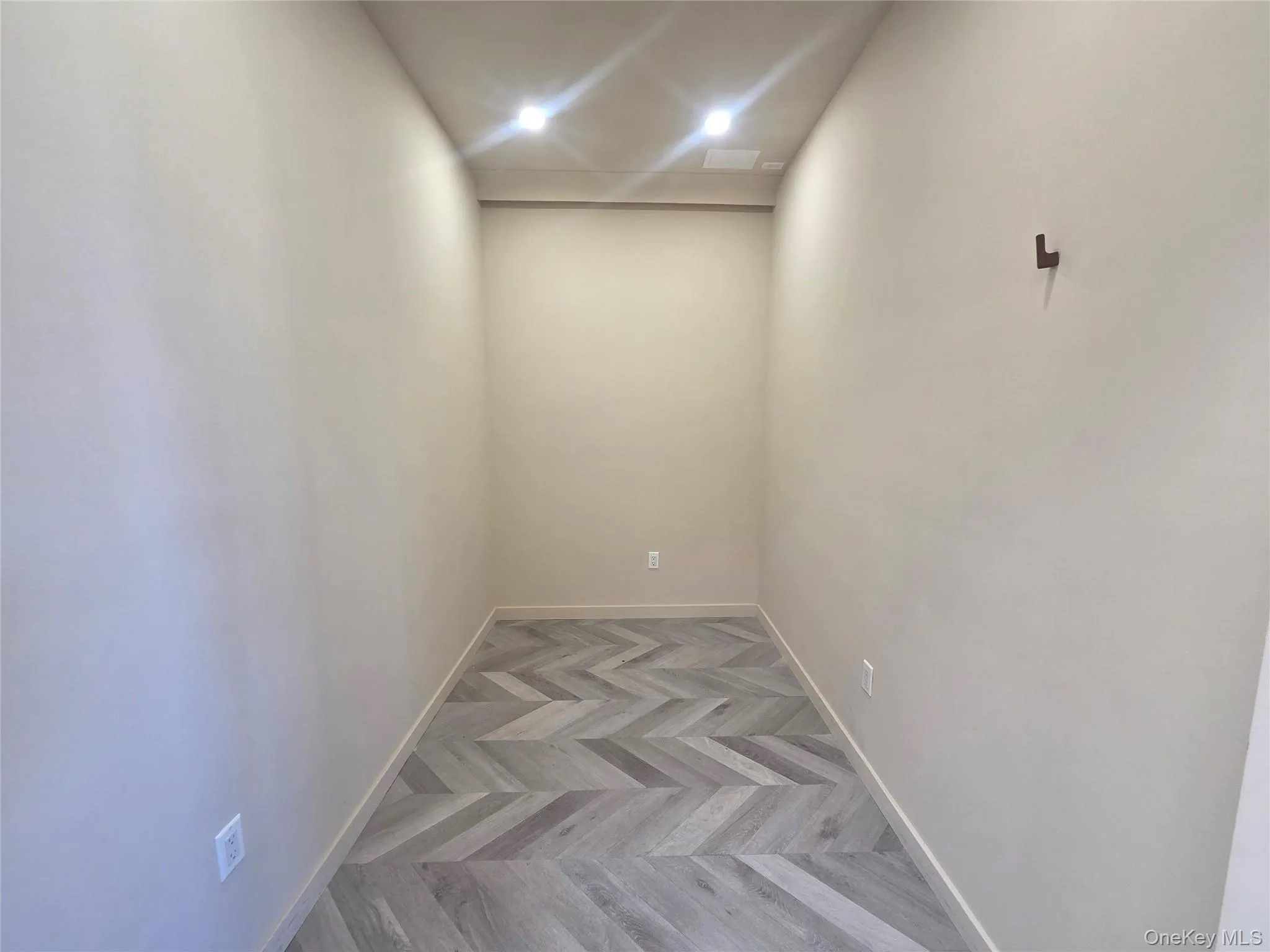 39-11-13 Bell Blvd Boulevard, New York, NY, ,Commercial Lease,For Rent,Bell Blvd,0,970658 39-11-13 Bell Blvd Boulevard, New York, NY, ,Commercial Lease,For Rent,Bell Blvd,0,970658