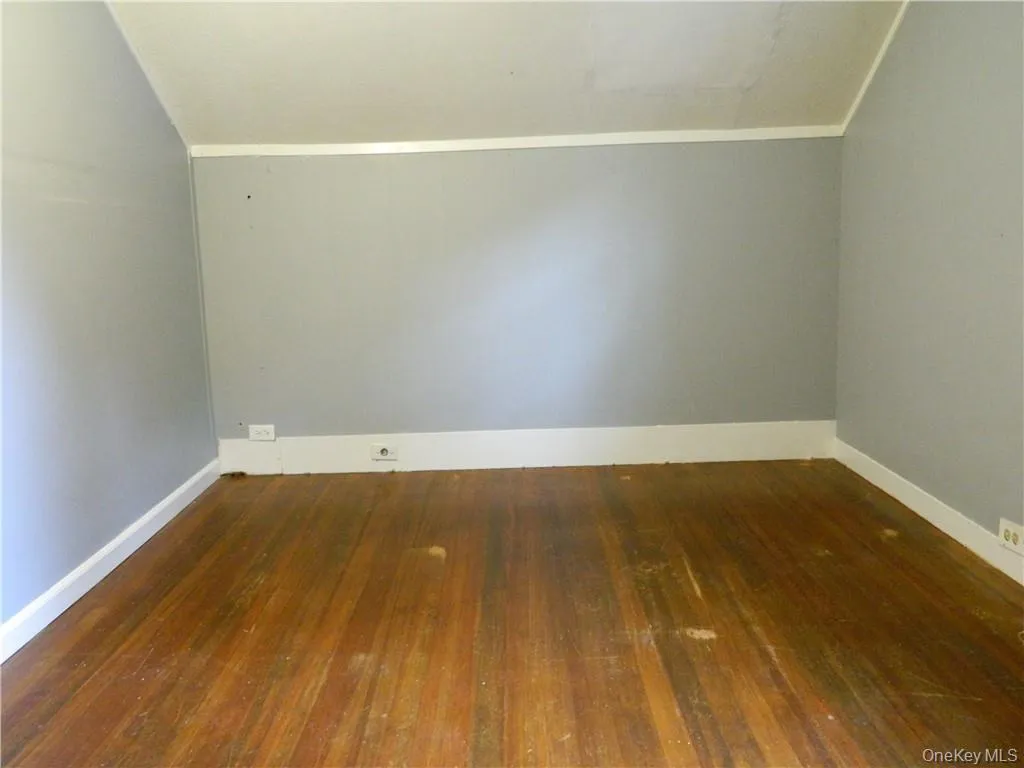 34 Kings Highway, Clarkstown, NY, 2 Bedrooms Bedrooms, 9 Rooms Rooms,2 BathroomsBathrooms,Residential Lease,For Rent,Kings,0,970661 34 Kings Highway, Clarkstown, NY, 2 Bedrooms Bedrooms, 9 Rooms Rooms,2 BathroomsBathrooms,Residential Lease,For Rent,Kings,0,970661