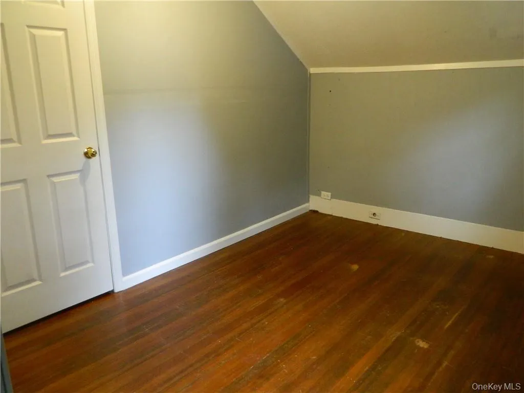 34 Kings Highway, Clarkstown, NY, 2 Bedrooms Bedrooms, 9 Rooms Rooms,2 BathroomsBathrooms,Residential Lease,For Rent,Kings,0,970661 34 Kings Highway, Clarkstown, NY, 2 Bedrooms Bedrooms, 9 Rooms Rooms,2 BathroomsBathrooms,Residential Lease,For Rent,Kings,0,970661