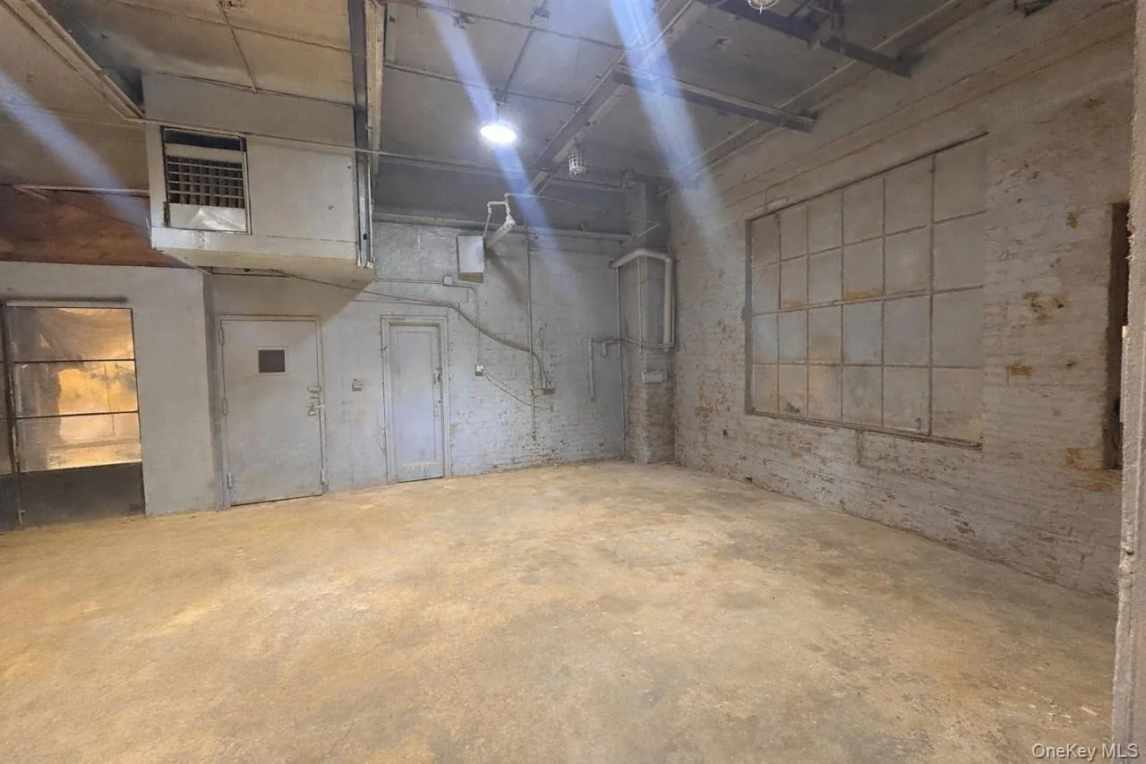 32-36 Greenpoint Avenue, New York, NY, ,Commercial Lease,For Rent,Greenpoint Avenue,0,970665 32-36 Greenpoint Avenue, New York, NY, ,Commercial Lease,For Rent,Greenpoint Avenue,0,970665