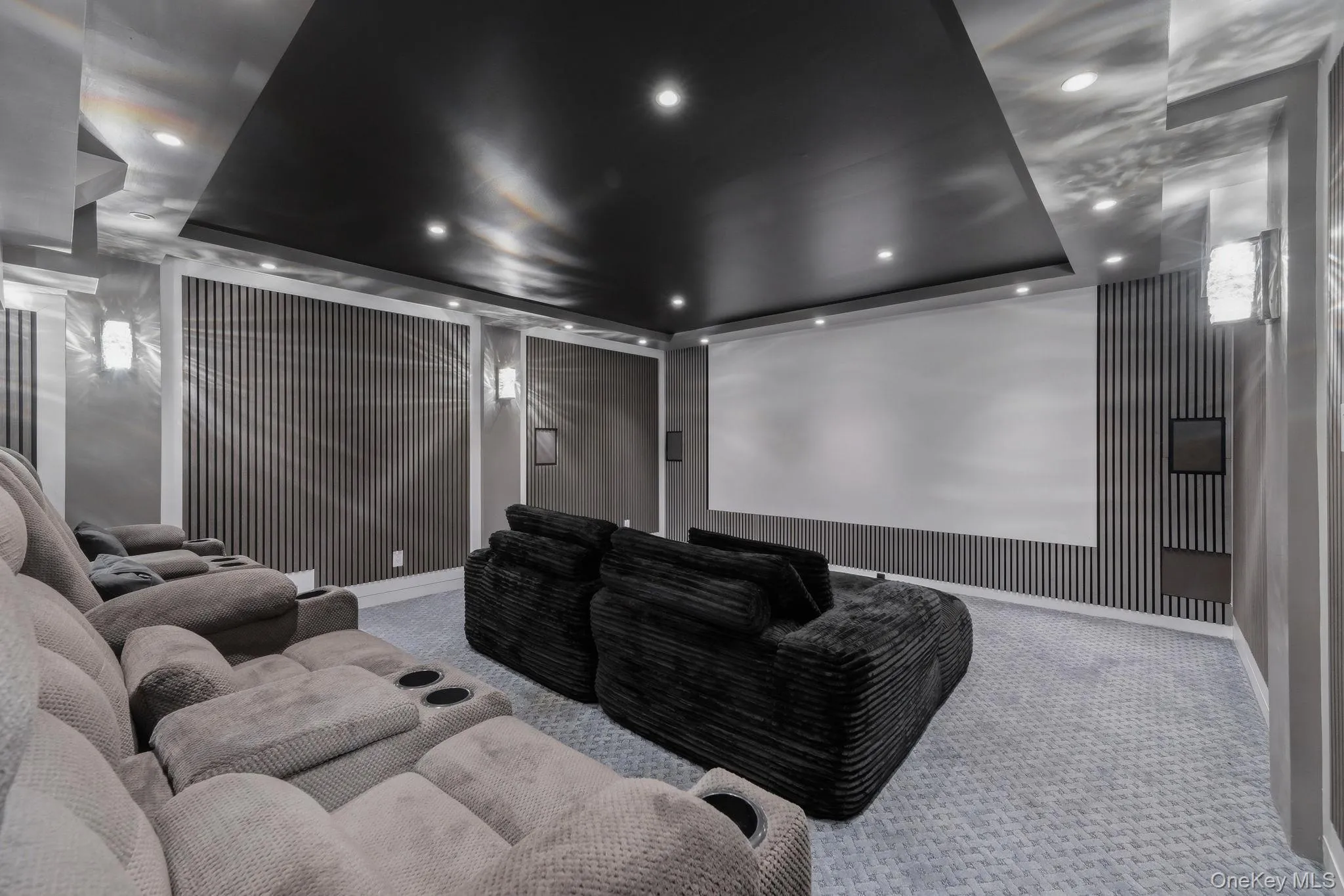 31 Chestnut Hill Drive, Oyster Bay, NY, 6 Bedrooms Bedrooms, 26 Rooms Rooms,6 BathroomsBathrooms,Residential Sale,For Rent,Chestnut Hill,0,970669 31 Chestnut Hill Drive, Oyster Bay, NY, 6 Bedrooms Bedrooms, 26 Rooms Rooms,6 BathroomsBathrooms,Residential Sale,For Rent,Chestnut Hill,0,970669