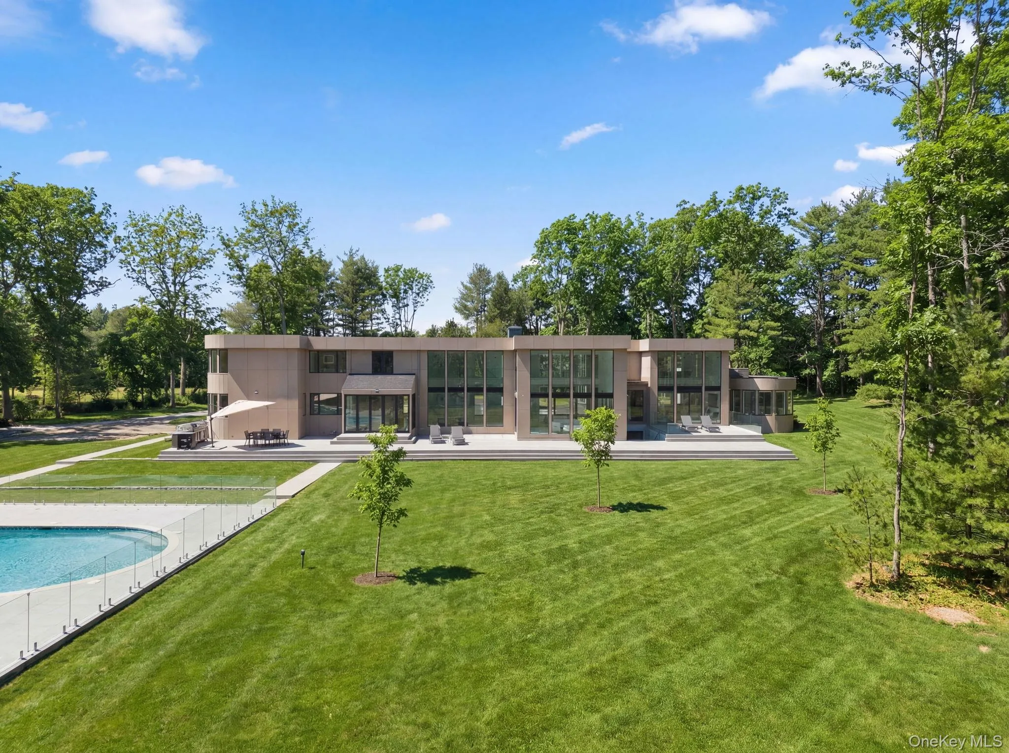 31 Chestnut Hill Drive, Oyster Bay, NY, 6 Bedrooms Bedrooms, 26 Rooms Rooms,6 BathroomsBathrooms,Residential Sale,For Rent,Chestnut Hill,0,970669 31 Chestnut Hill Drive, Oyster Bay, NY, 6 Bedrooms Bedrooms, 26 Rooms Rooms,6 BathroomsBathrooms,Residential Sale,For Rent,Chestnut Hill,0,970669