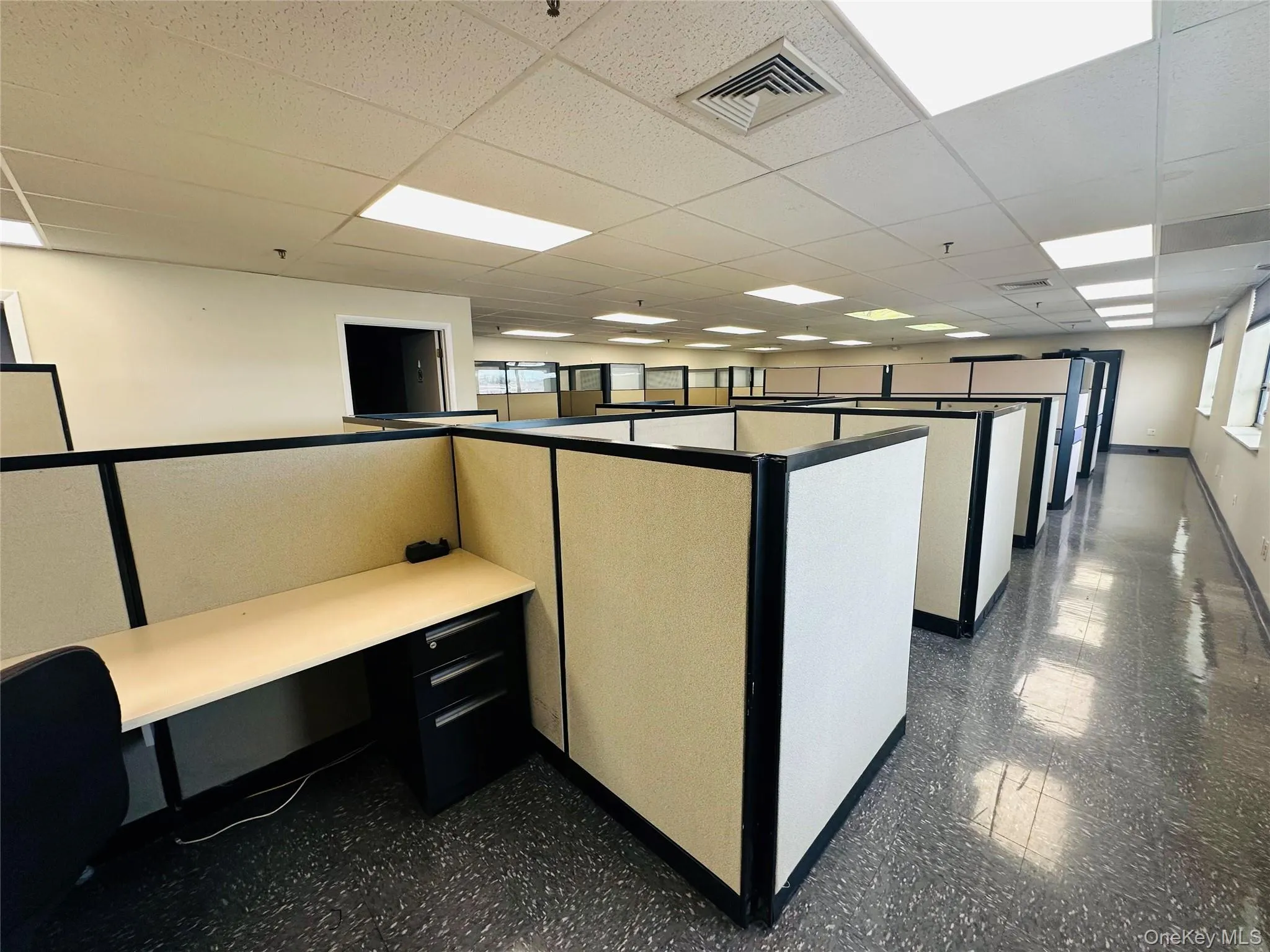 95 State Street, North Hempstead, NY, ,Commercial Lease,For Rent,State,0,970678 95 State Street, North Hempstead, NY, ,Commercial Lease,For Rent,State,0,970678
