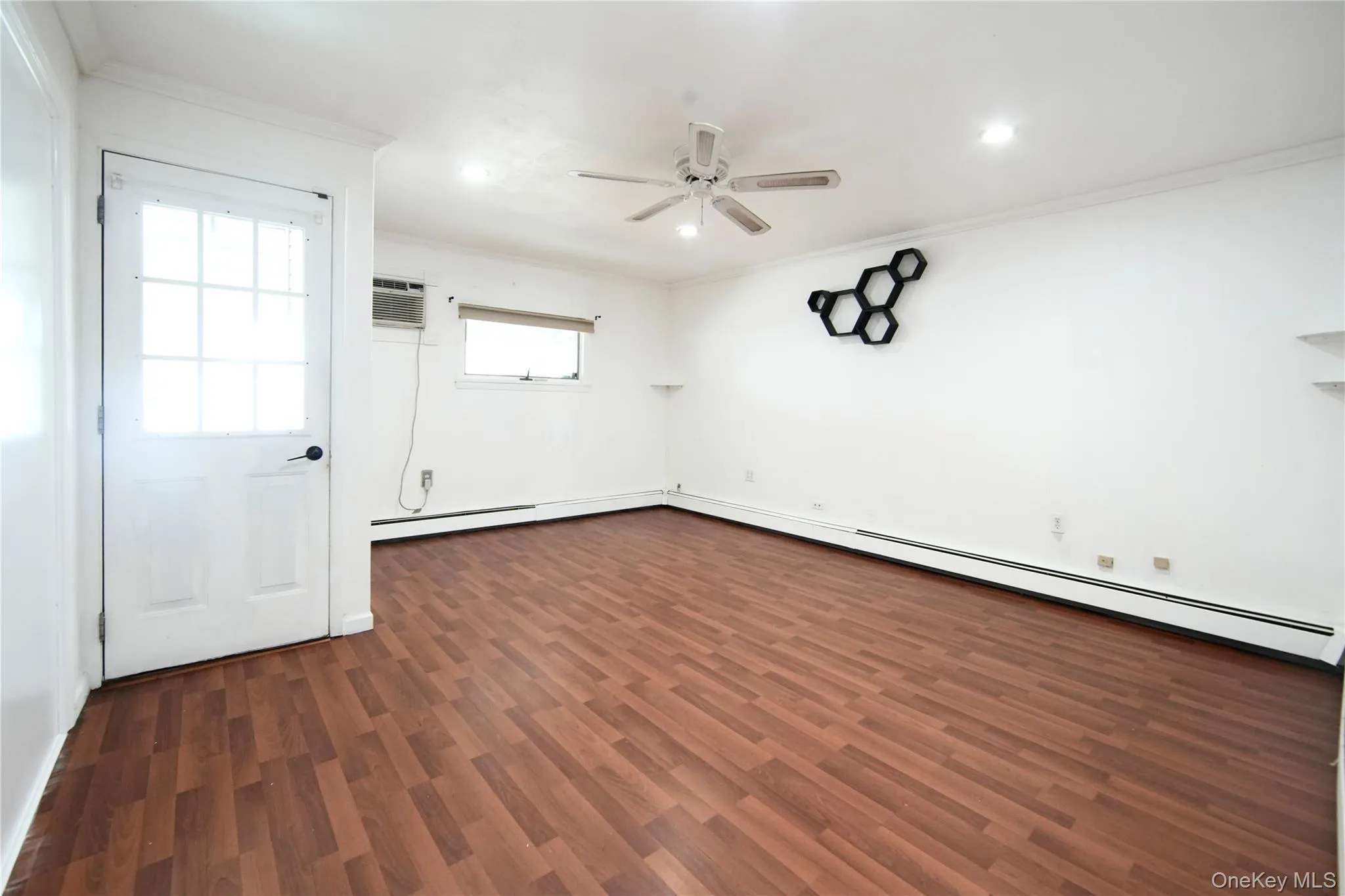 32 Needle Lane, Hempstead, NY, 5 Bedrooms Bedrooms, 8 Rooms Rooms,2 BathroomsBathrooms,Residential Lease,For Rent,Needle,0,970681 32 Needle Lane, Hempstead, NY, 5 Bedrooms Bedrooms, 8 Rooms Rooms,2 BathroomsBathrooms,Residential Lease,For Rent,Needle,0,970681