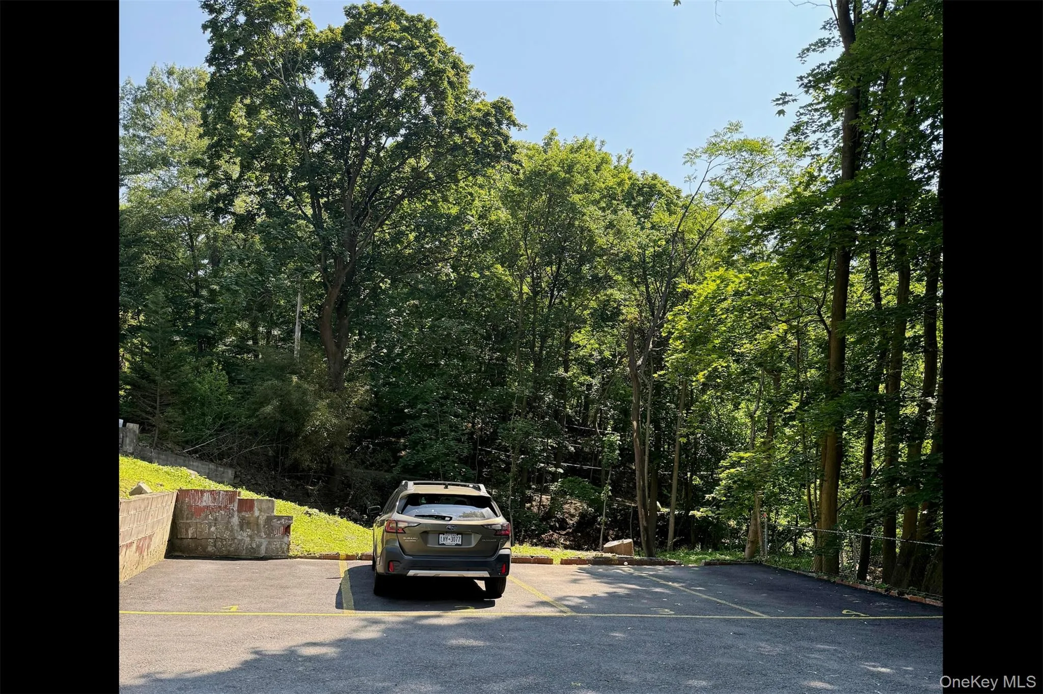 Parking area with assigned spot. Parking area with assigned spot.