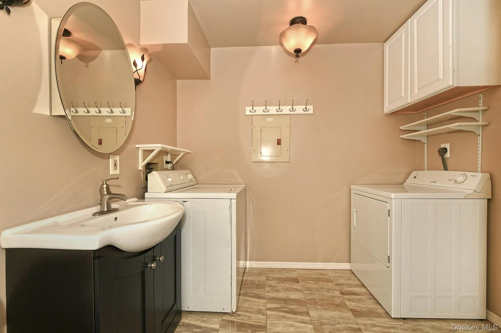 171 Fairview Circle, Brookhaven, NY, 2 Bedrooms Bedrooms, 5 Rooms Rooms,1 BathroomBathrooms,Residential Lease,For Rent,Fairview,0,970688 171 Fairview Circle, Brookhaven, NY, 2 Bedrooms Bedrooms, 5 Rooms Rooms,1 BathroomBathrooms,Residential Lease,For Rent,Fairview,0,970688