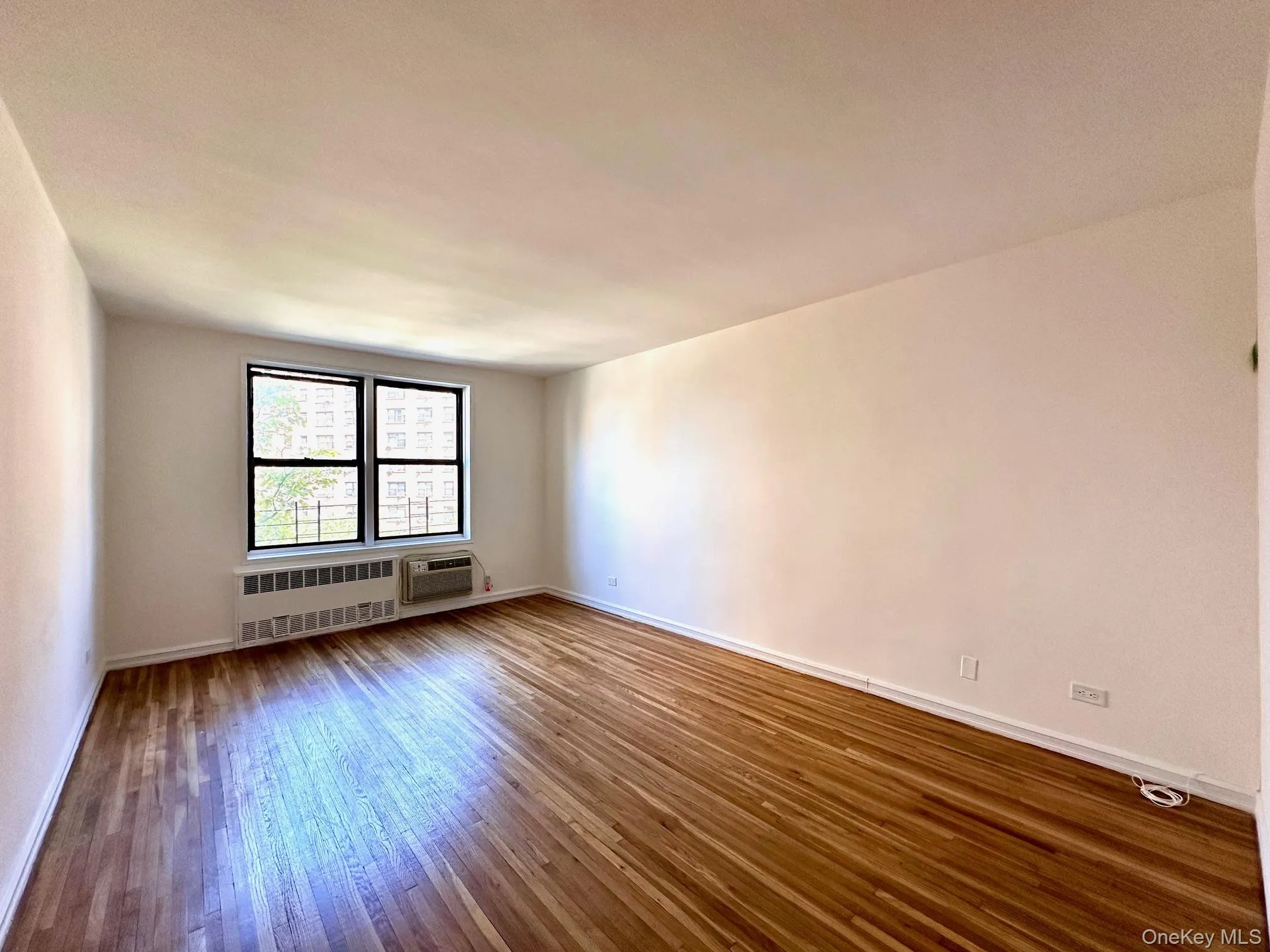 100-25 Queens Boulevard, New York, NY, 1 Bedroom Bedrooms, 4 Rooms Rooms,1 BathroomBathrooms,Residential,For Rent,Queens,0,970690 100-25 Queens Boulevard, New York, NY, 1 Bedroom Bedrooms, 4 Rooms Rooms,1 BathroomBathrooms,Residential,For Rent,Queens,0,970690