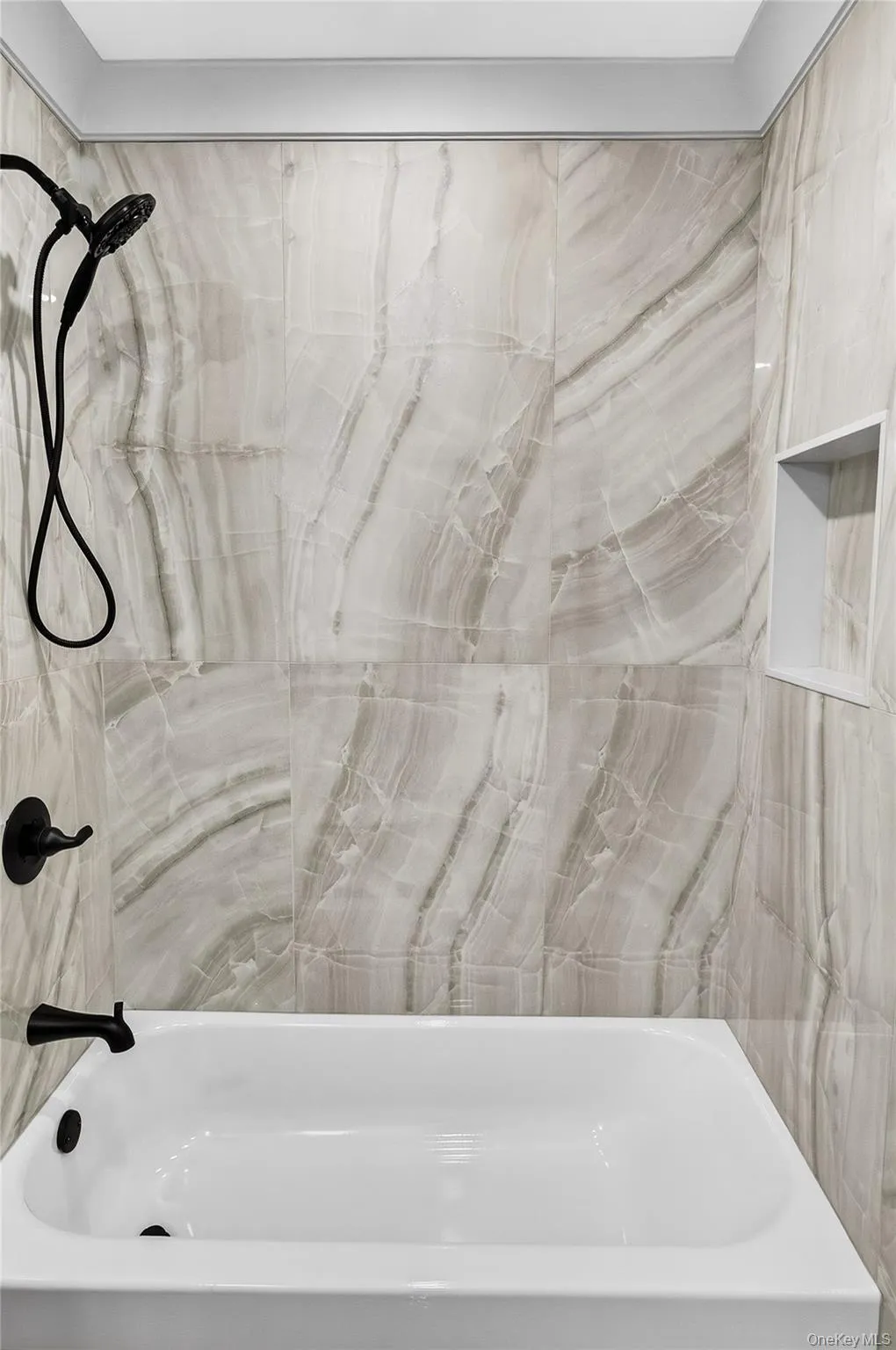 7 Victoria Lane, Yonkers, NY, 3 Bedrooms Bedrooms, 6 Rooms Rooms,2 BathroomsBathrooms,Residential Lease,For Rent,Victoria,0,970727 7 Victoria Lane, Yonkers, NY, 3 Bedrooms Bedrooms, 6 Rooms Rooms,2 BathroomsBathrooms,Residential Lease,For Rent,Victoria,0,970727