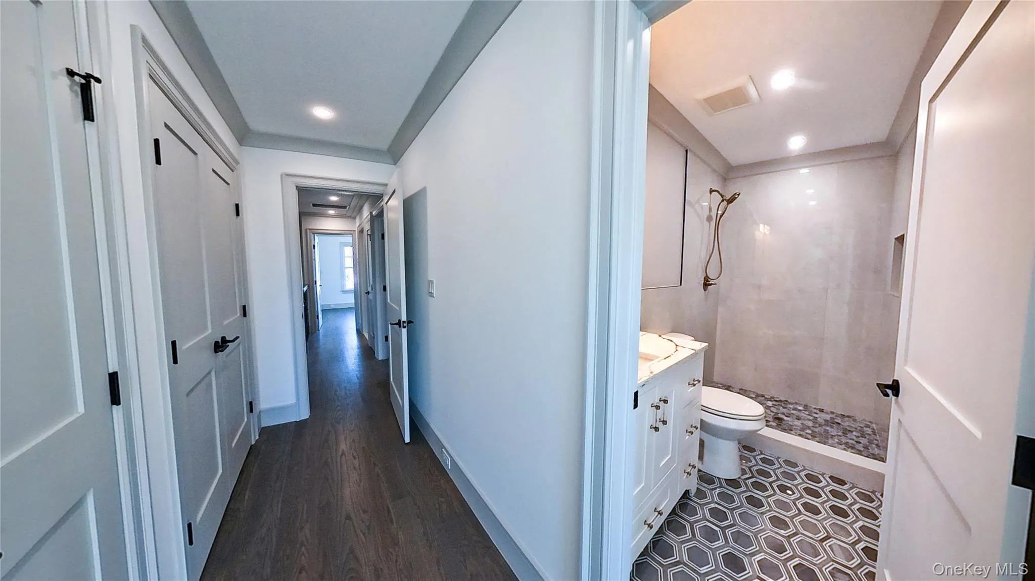 7 Victoria Lane, Yonkers, NY, 3 Bedrooms Bedrooms, 6 Rooms Rooms,2 BathroomsBathrooms,Residential Lease,For Rent,Victoria,0,970727 7 Victoria Lane, Yonkers, NY, 3 Bedrooms Bedrooms, 6 Rooms Rooms,2 BathroomsBathrooms,Residential Lease,For Rent,Victoria,0,970727