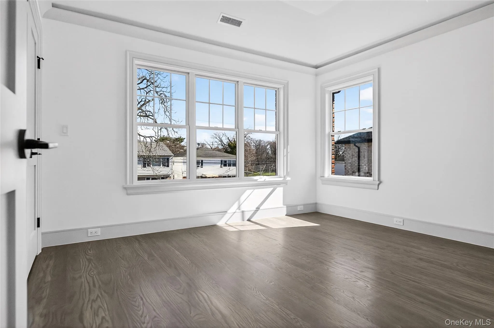 7 Victoria Lane, Yonkers, NY, 3 Bedrooms Bedrooms, 6 Rooms Rooms,2 BathroomsBathrooms,Residential Lease,For Rent,Victoria,0,970727 7 Victoria Lane, Yonkers, NY, 3 Bedrooms Bedrooms, 6 Rooms Rooms,2 BathroomsBathrooms,Residential Lease,For Rent,Victoria,0,970727