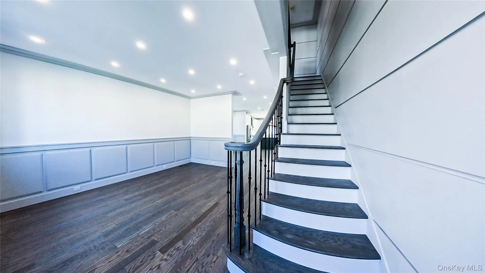 7 Victoria Lane, Yonkers, NY, 3 Bedrooms Bedrooms, 6 Rooms Rooms,2 BathroomsBathrooms,Residential Lease,For Rent,Victoria,0,970727 7 Victoria Lane, Yonkers, NY, 3 Bedrooms Bedrooms, 6 Rooms Rooms,2 BathroomsBathrooms,Residential Lease,For Rent,Victoria,0,970727