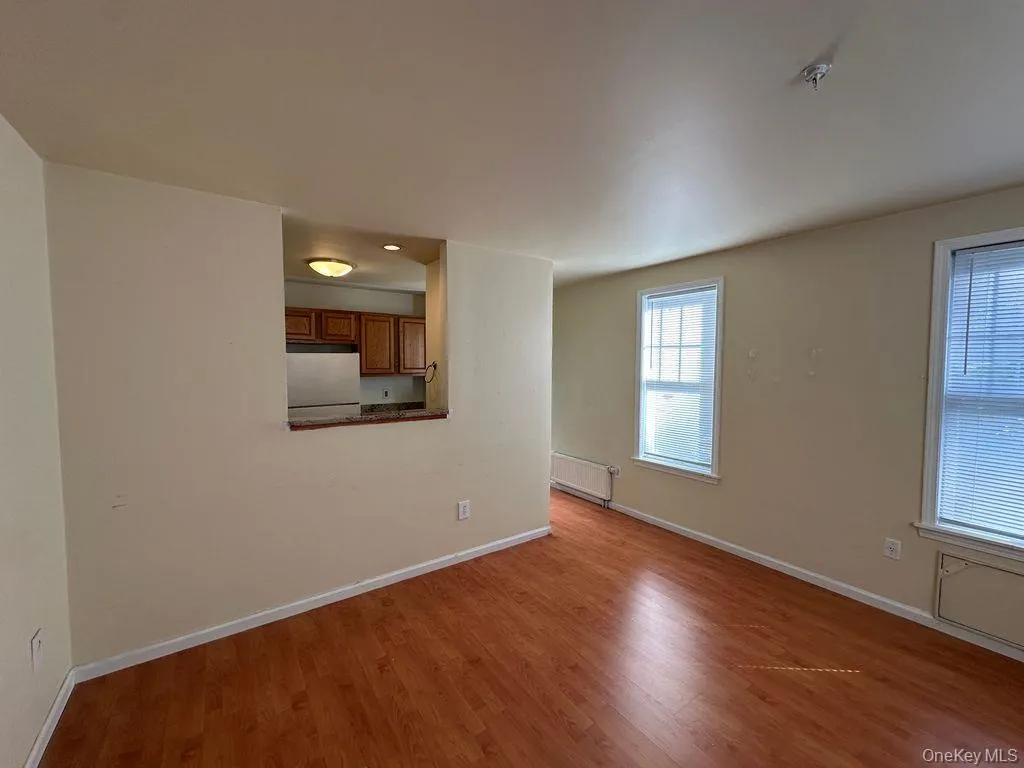 Living room of similar unit. Living room of similar unit.