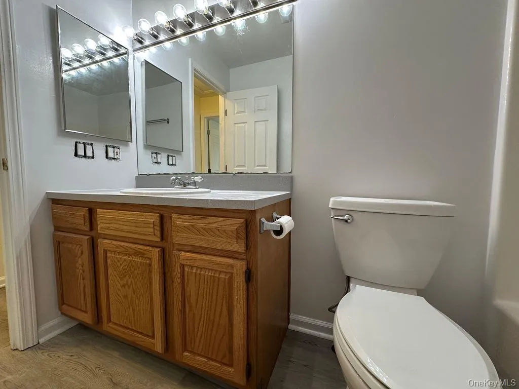 Full bathroom of similar unit. Full bathroom of similar unit.
