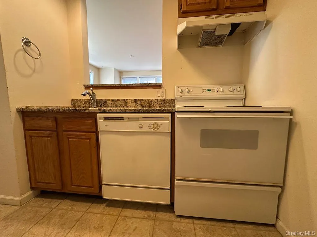 Kitchen of Similar unit. Kitchen of Similar unit.