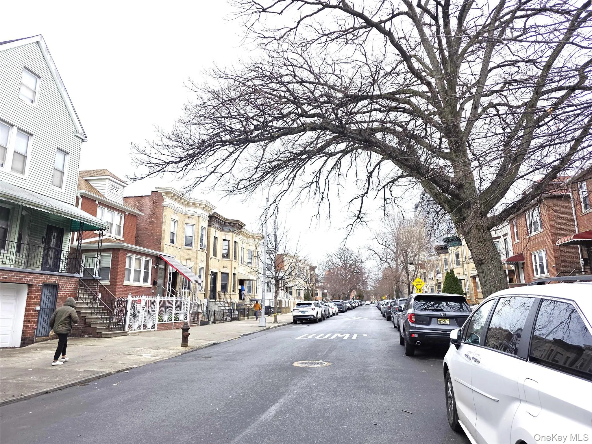 Street scene- facing North Street scene- facing North