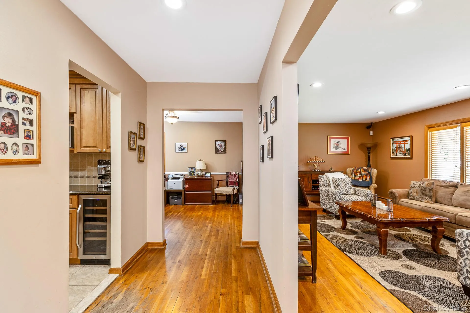 60 Thadford Street, Huntington, NY, 4 Bedrooms Bedrooms, 8 Rooms Rooms,2 BathroomsBathrooms,Residential,For Rent,Thadford,0,970759 60 Thadford Street, Huntington, NY, 4 Bedrooms Bedrooms, 8 Rooms Rooms,2 BathroomsBathrooms,Residential,For Rent,Thadford,0,970759