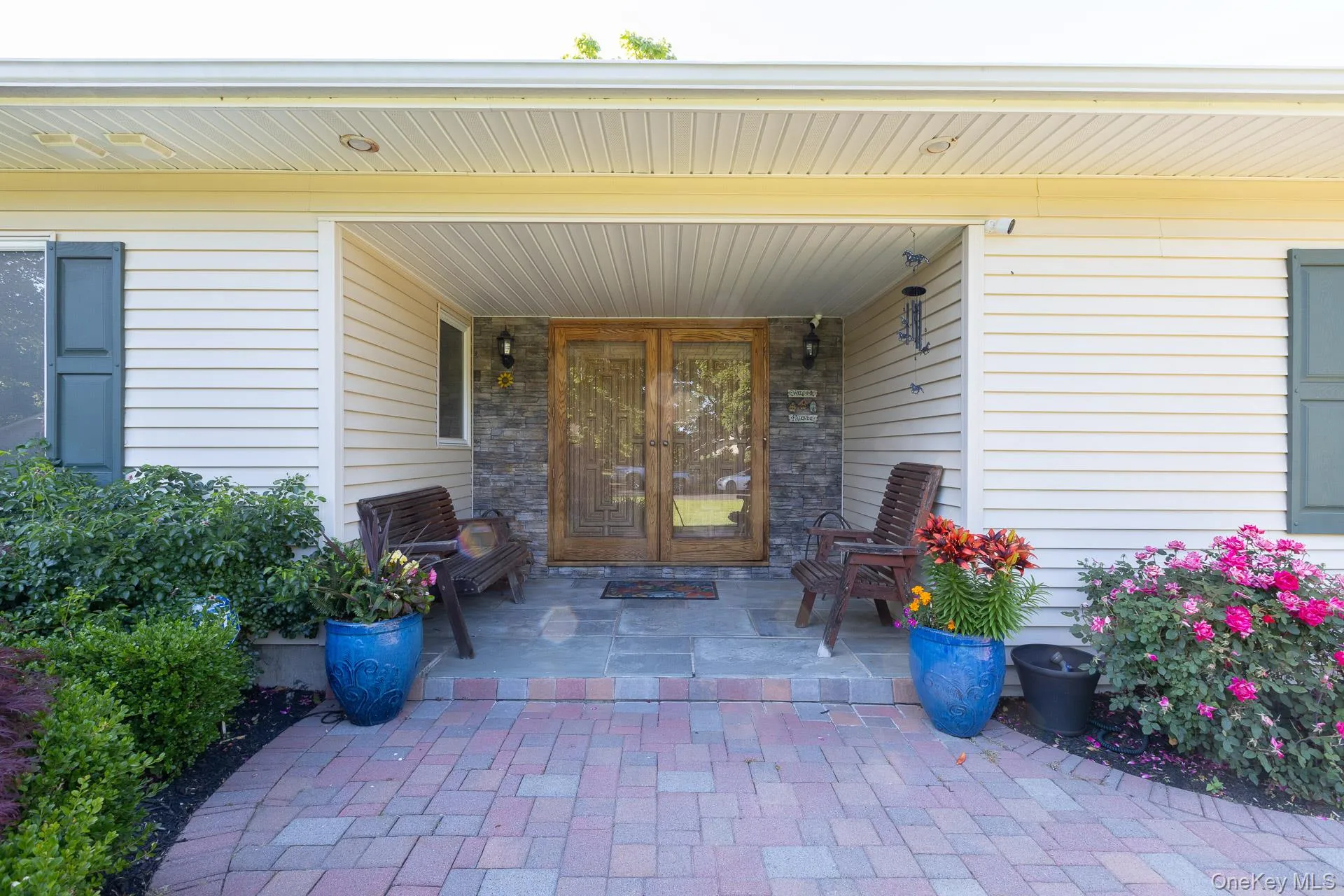 60 Thadford Street, Huntington, NY, 4 Bedrooms Bedrooms, 8 Rooms Rooms,2 BathroomsBathrooms,Residential,For Rent,Thadford,0,970759 60 Thadford Street, Huntington, NY, 4 Bedrooms Bedrooms, 8 Rooms Rooms,2 BathroomsBathrooms,Residential,For Rent,Thadford,0,970759