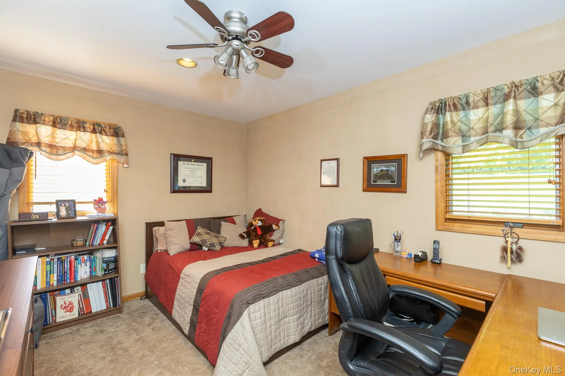 60 Thadford Street, Huntington, NY, 4 Bedrooms Bedrooms, 8 Rooms Rooms,2 BathroomsBathrooms,Residential,For Rent,Thadford,0,970759 60 Thadford Street, Huntington, NY, 4 Bedrooms Bedrooms, 8 Rooms Rooms,2 BathroomsBathrooms,Residential,For Rent,Thadford,0,970759