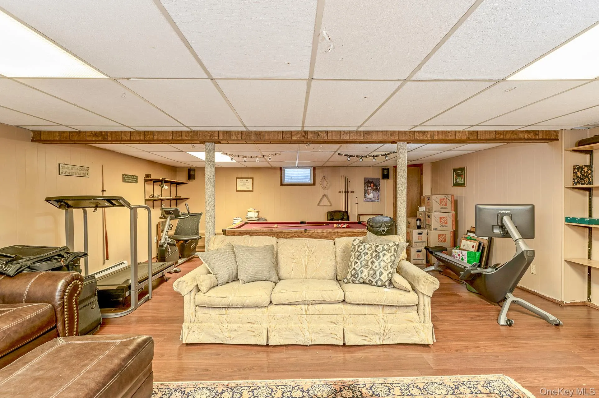 60 Thadford Street, Huntington, NY, 4 Bedrooms Bedrooms, 8 Rooms Rooms,2 BathroomsBathrooms,Residential,For Rent,Thadford,0,970759 60 Thadford Street, Huntington, NY, 4 Bedrooms Bedrooms, 8 Rooms Rooms,2 BathroomsBathrooms,Residential,For Rent,Thadford,0,970759