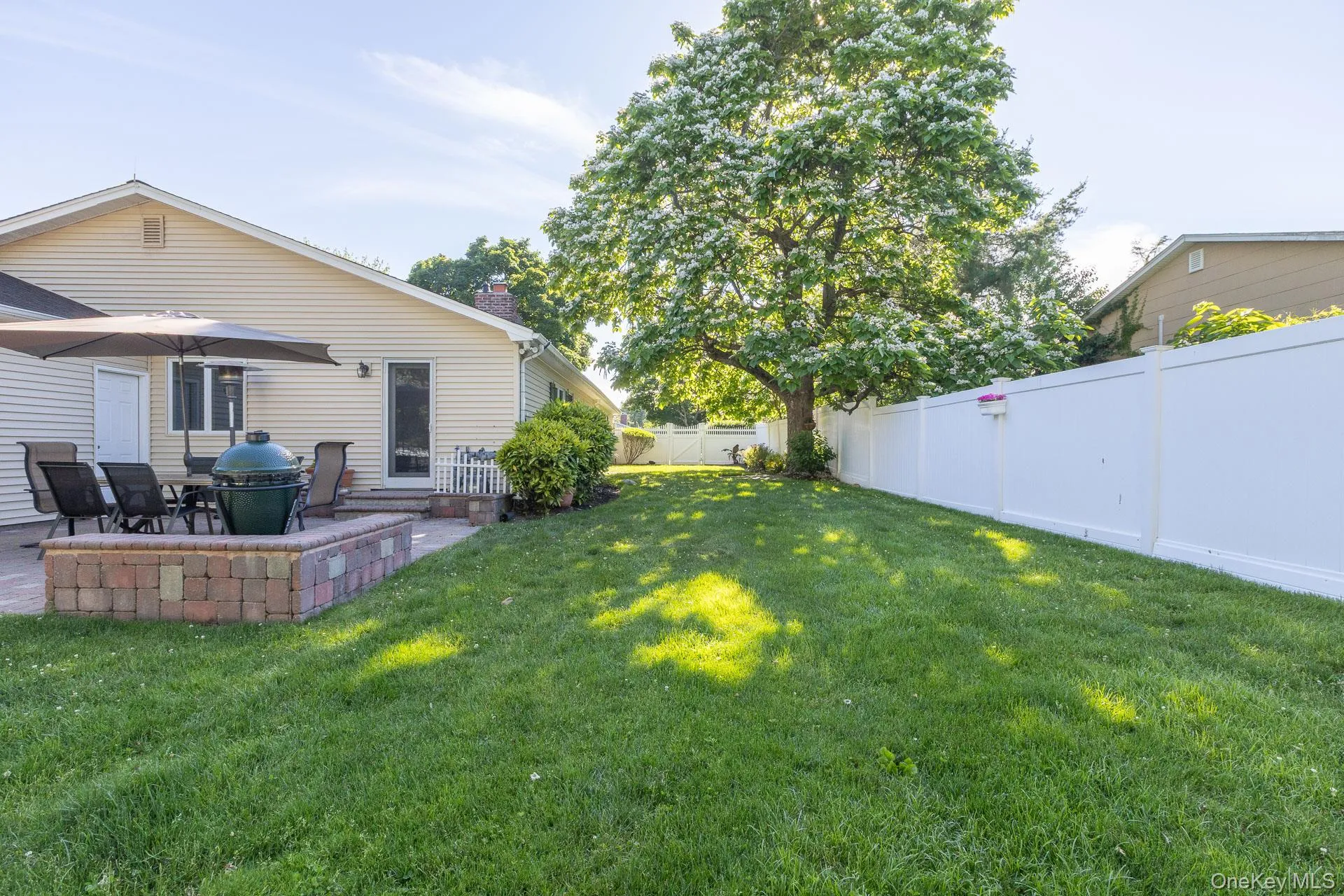 60 Thadford Street, Huntington, NY, 4 Bedrooms Bedrooms, 8 Rooms Rooms,2 BathroomsBathrooms,Residential,For Rent,Thadford,0,970759 60 Thadford Street, Huntington, NY, 4 Bedrooms Bedrooms, 8 Rooms Rooms,2 BathroomsBathrooms,Residential,For Rent,Thadford,0,970759