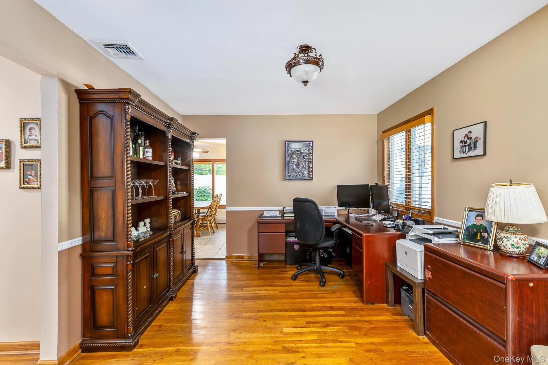 60 Thadford Street, Huntington, NY, 4 Bedrooms Bedrooms, 8 Rooms Rooms,2 BathroomsBathrooms,Residential,For Rent,Thadford,0,970759 60 Thadford Street, Huntington, NY, 4 Bedrooms Bedrooms, 8 Rooms Rooms,2 BathroomsBathrooms,Residential,For Rent,Thadford,0,970759