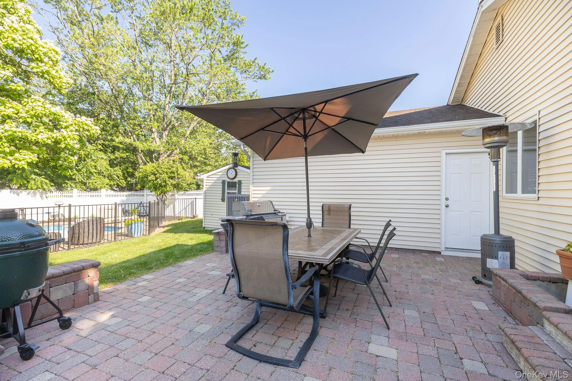60 Thadford Street, Huntington, NY, 4 Bedrooms Bedrooms, 8 Rooms Rooms,2 BathroomsBathrooms,Residential,For Rent,Thadford,0,970759 60 Thadford Street, Huntington, NY, 4 Bedrooms Bedrooms, 8 Rooms Rooms,2 BathroomsBathrooms,Residential,For Rent,Thadford,0,970759