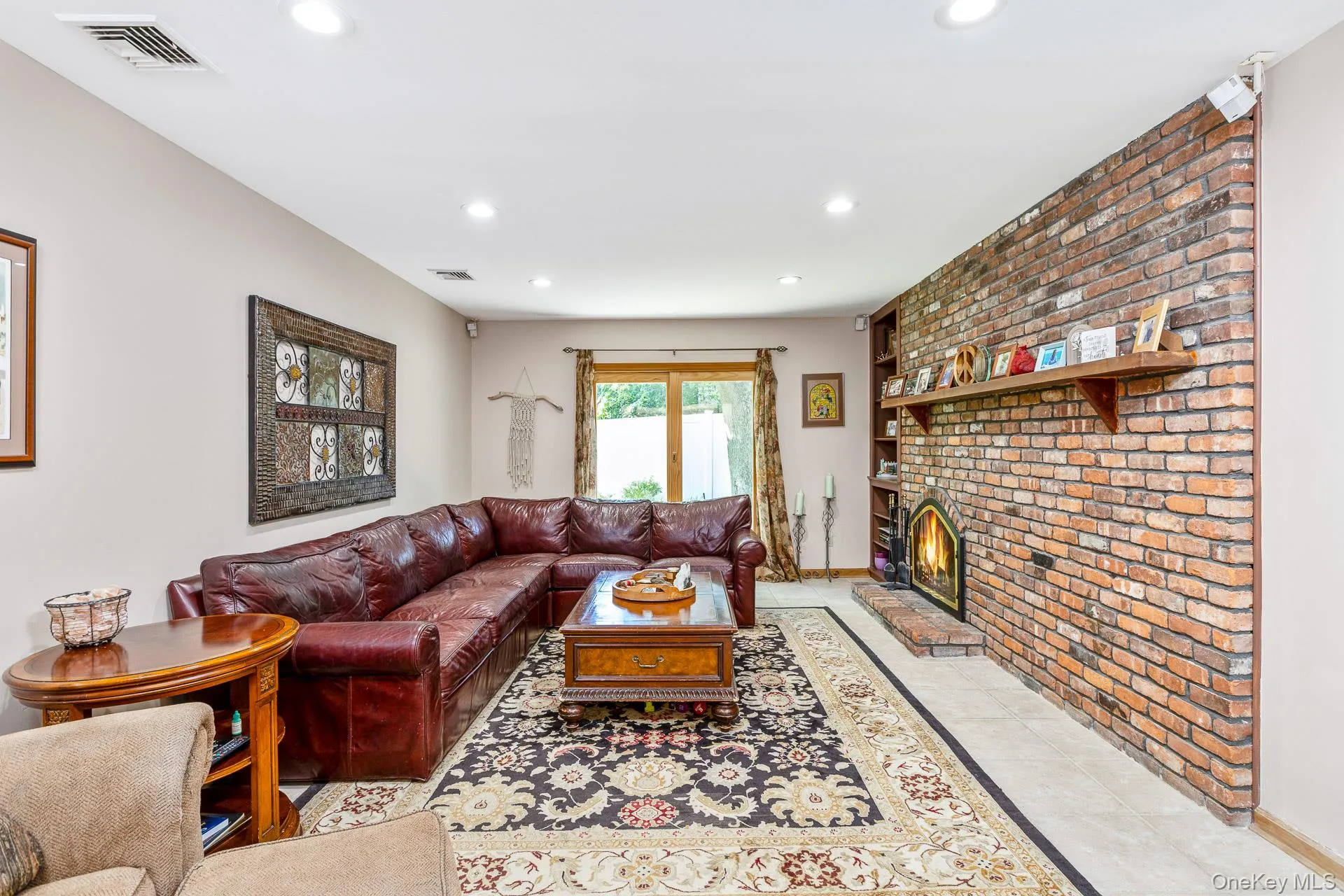 60 Thadford Street, Huntington, NY, 4 Bedrooms Bedrooms, 8 Rooms Rooms,2 BathroomsBathrooms,Residential,For Rent,Thadford,0,970759 60 Thadford Street, Huntington, NY, 4 Bedrooms Bedrooms, 8 Rooms Rooms,2 BathroomsBathrooms,Residential,For Rent,Thadford,0,970759