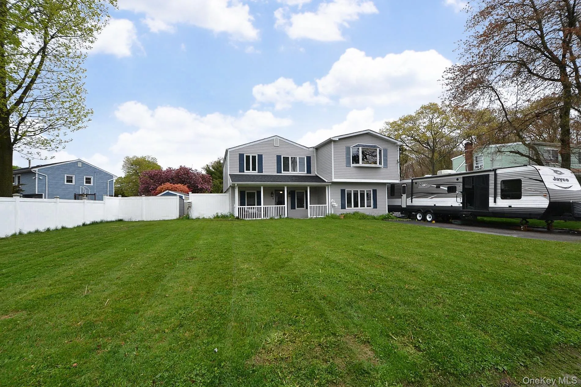 111 Fuller Avenue, Islip, NY, 5 Bedrooms Bedrooms, 11 Rooms Rooms,2 BathroomsBathrooms,Residential,For Rent,Fuller,0,970763 111 Fuller Avenue, Islip, NY, 5 Bedrooms Bedrooms, 11 Rooms Rooms,2 BathroomsBathrooms,Residential,For Rent,Fuller,0,970763