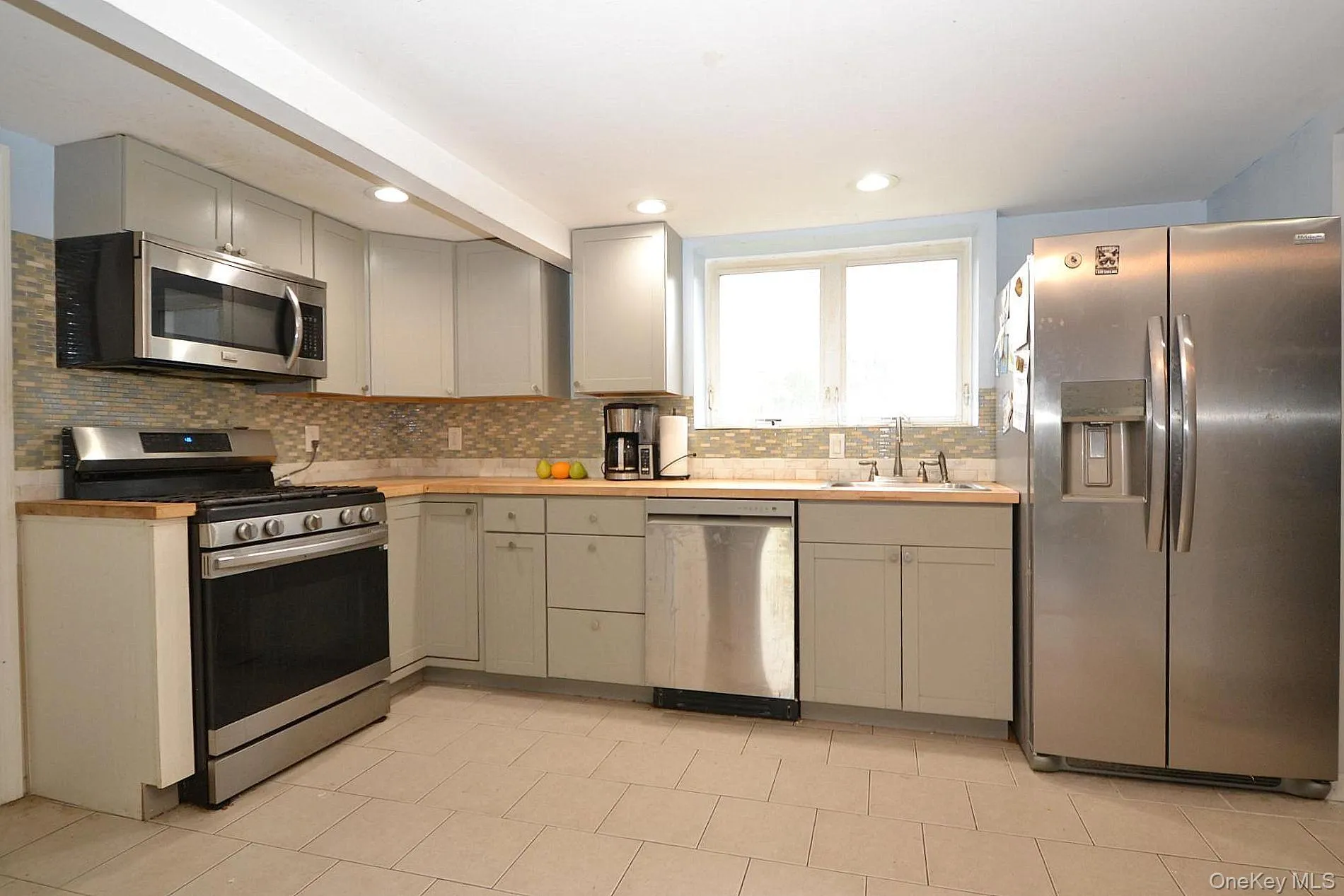 111 Fuller Avenue, Islip, NY, 5 Bedrooms Bedrooms, 11 Rooms Rooms,2 BathroomsBathrooms,Residential,For Rent,Fuller,0,970763 111 Fuller Avenue, Islip, NY, 5 Bedrooms Bedrooms, 11 Rooms Rooms,2 BathroomsBathrooms,Residential,For Rent,Fuller,0,970763