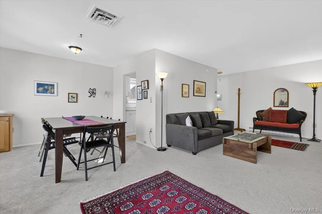 135 Sterling Street, Fishkill, NY, 2 Bedrooms Bedrooms, 5 Rooms Rooms,1 BathroomBathrooms,Residential,For Rent,Sterling,0,970784 135 Sterling Street, Fishkill, NY, 2 Bedrooms Bedrooms, 5 Rooms Rooms,1 BathroomBathrooms,Residential,For Rent,Sterling,0,970784