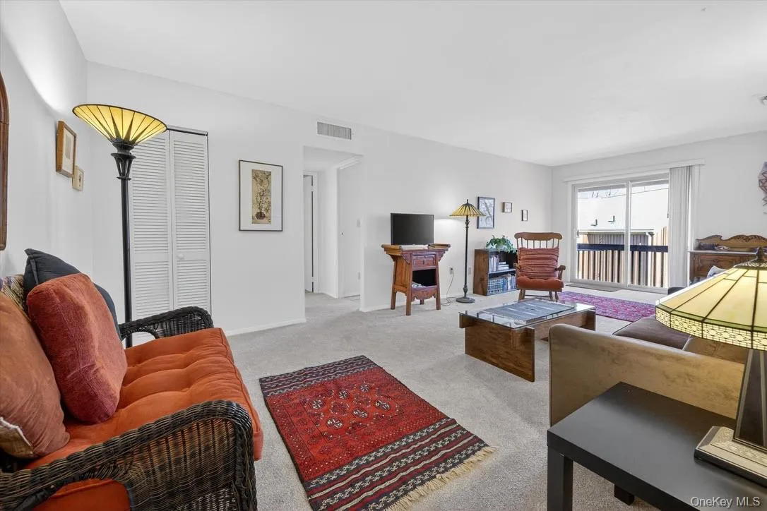135 Sterling Street, Fishkill, NY, 2 Bedrooms Bedrooms, 5 Rooms Rooms,1 BathroomBathrooms,Residential,For Rent,Sterling,0,970784 135 Sterling Street, Fishkill, NY, 2 Bedrooms Bedrooms, 5 Rooms Rooms,1 BathroomBathrooms,Residential,For Rent,Sterling,0,970784