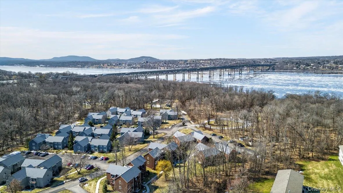 135 Sterling Street, Fishkill, NY, 2 Bedrooms Bedrooms, 5 Rooms Rooms,1 BathroomBathrooms,Residential,For Rent,Sterling,0,970784 135 Sterling Street, Fishkill, NY, 2 Bedrooms Bedrooms, 5 Rooms Rooms,1 BathroomBathrooms,Residential,For Rent,Sterling,0,970784