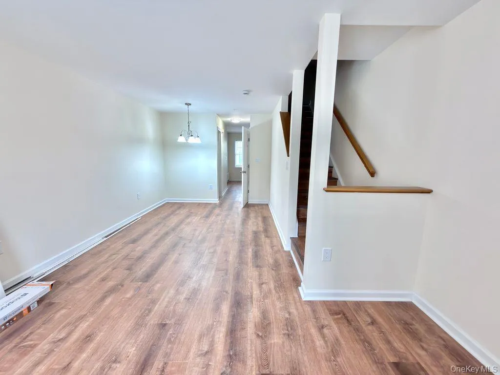 Living room of similar unit. Living room of similar unit.