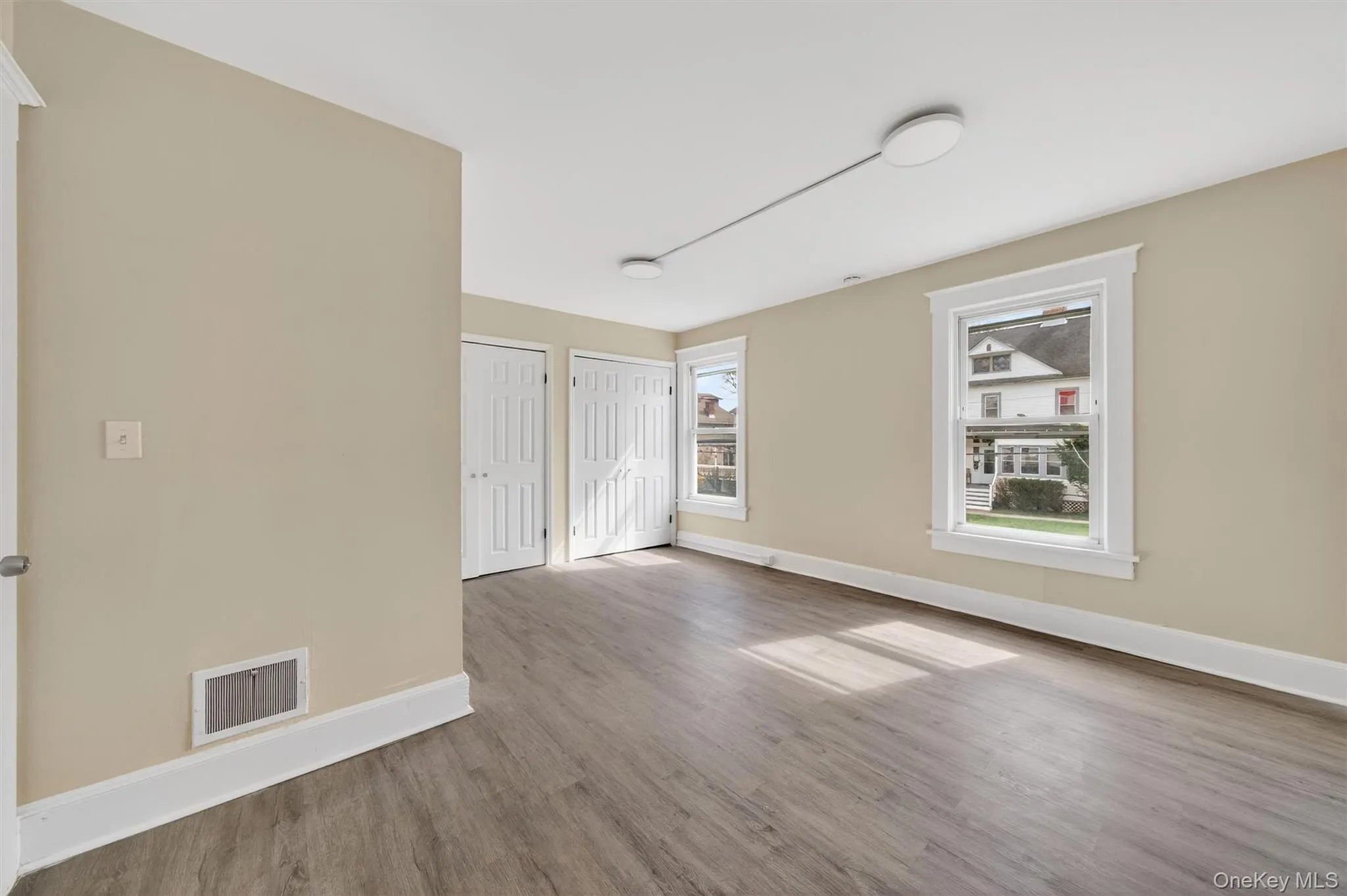 26 1/2 Ridge Street, Middletown, NY, 4 Bedrooms Bedrooms, 8 Rooms Rooms,2 BathroomsBathrooms,Residential,For Rent,Ridge,0,970803 26 1/2 Ridge Street, Middletown, NY, 4 Bedrooms Bedrooms, 8 Rooms Rooms,2 BathroomsBathrooms,Residential,For Rent,Ridge,0,970803