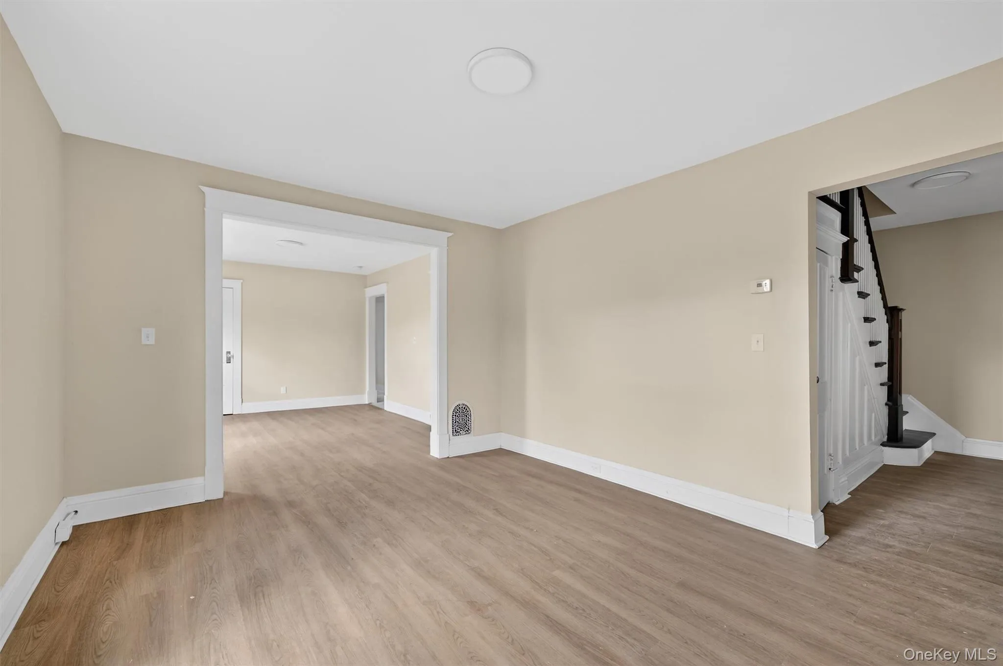 26 1/2 Ridge Street, Middletown, NY, 4 Bedrooms Bedrooms, 8 Rooms Rooms,2 BathroomsBathrooms,Residential,For Rent,Ridge,0,970803 26 1/2 Ridge Street, Middletown, NY, 4 Bedrooms Bedrooms, 8 Rooms Rooms,2 BathroomsBathrooms,Residential,For Rent,Ridge,0,970803