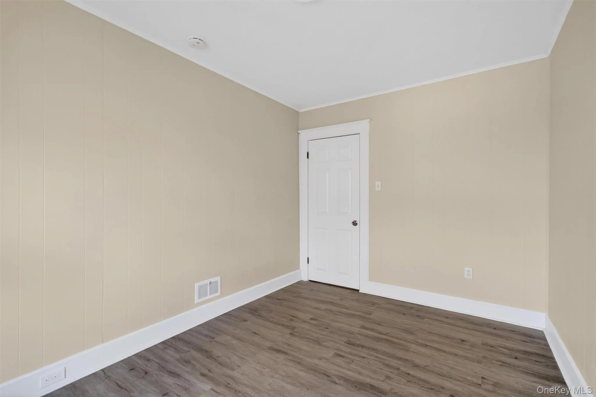 26 1/2 Ridge Street, Middletown, NY, 4 Bedrooms Bedrooms, 8 Rooms Rooms,2 BathroomsBathrooms,Residential,For Rent,Ridge,0,970803 26 1/2 Ridge Street, Middletown, NY, 4 Bedrooms Bedrooms, 8 Rooms Rooms,2 BathroomsBathrooms,Residential,For Rent,Ridge,0,970803