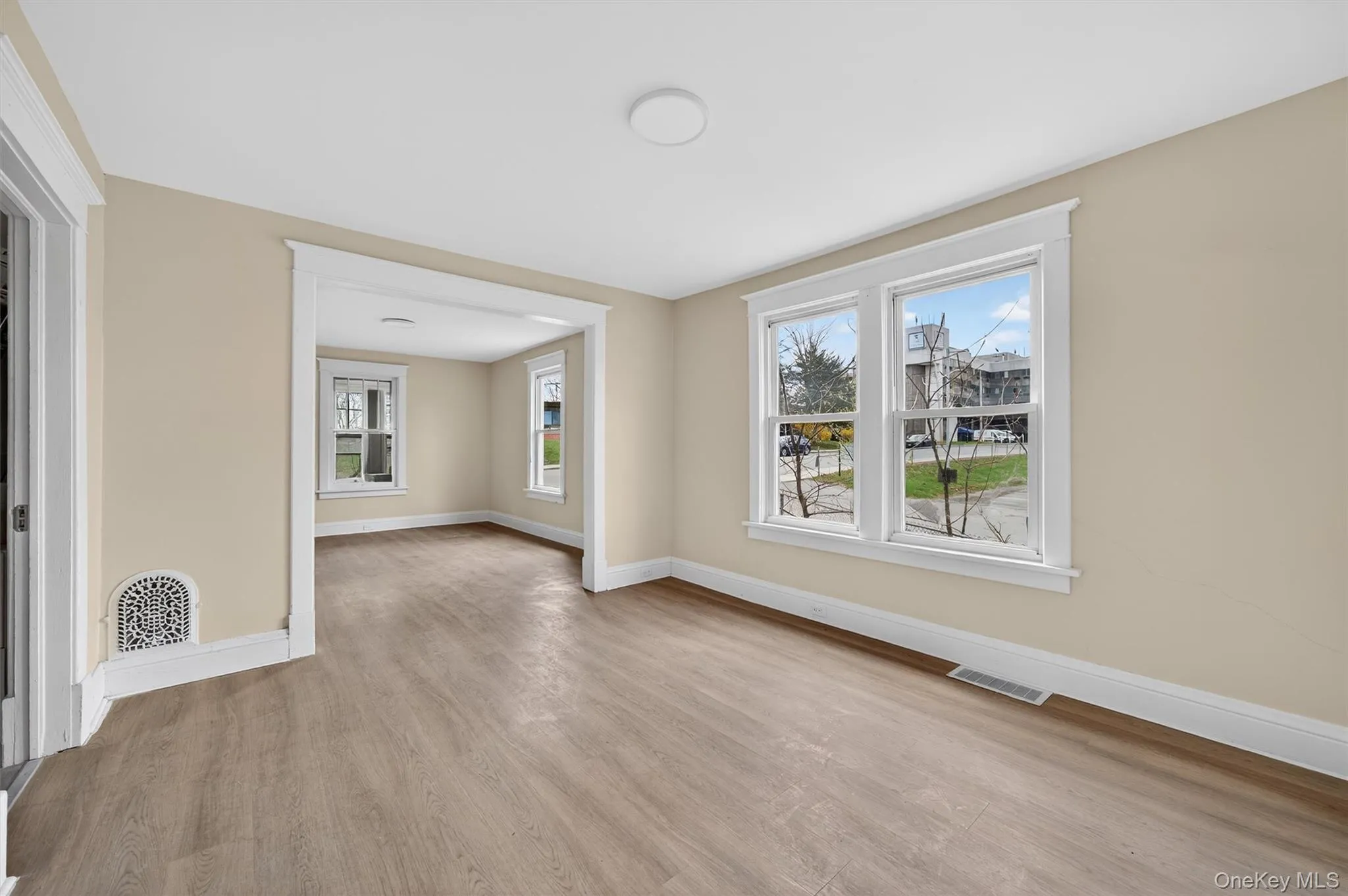 26 1/2 Ridge Street, Middletown, NY, 4 Bedrooms Bedrooms, 8 Rooms Rooms,2 BathroomsBathrooms,Residential,For Rent,Ridge,0,970803 26 1/2 Ridge Street, Middletown, NY, 4 Bedrooms Bedrooms, 8 Rooms Rooms,2 BathroomsBathrooms,Residential,For Rent,Ridge,0,970803