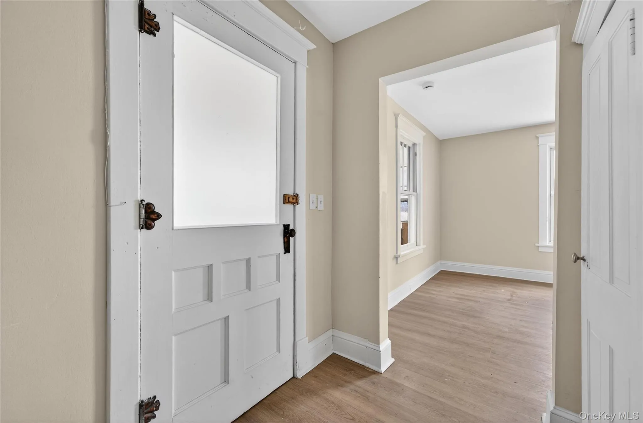 26 1/2 Ridge Street, Middletown, NY, 4 Bedrooms Bedrooms, 8 Rooms Rooms,2 BathroomsBathrooms,Residential,For Rent,Ridge,0,970803 26 1/2 Ridge Street, Middletown, NY, 4 Bedrooms Bedrooms, 8 Rooms Rooms,2 BathroomsBathrooms,Residential,For Rent,Ridge,0,970803