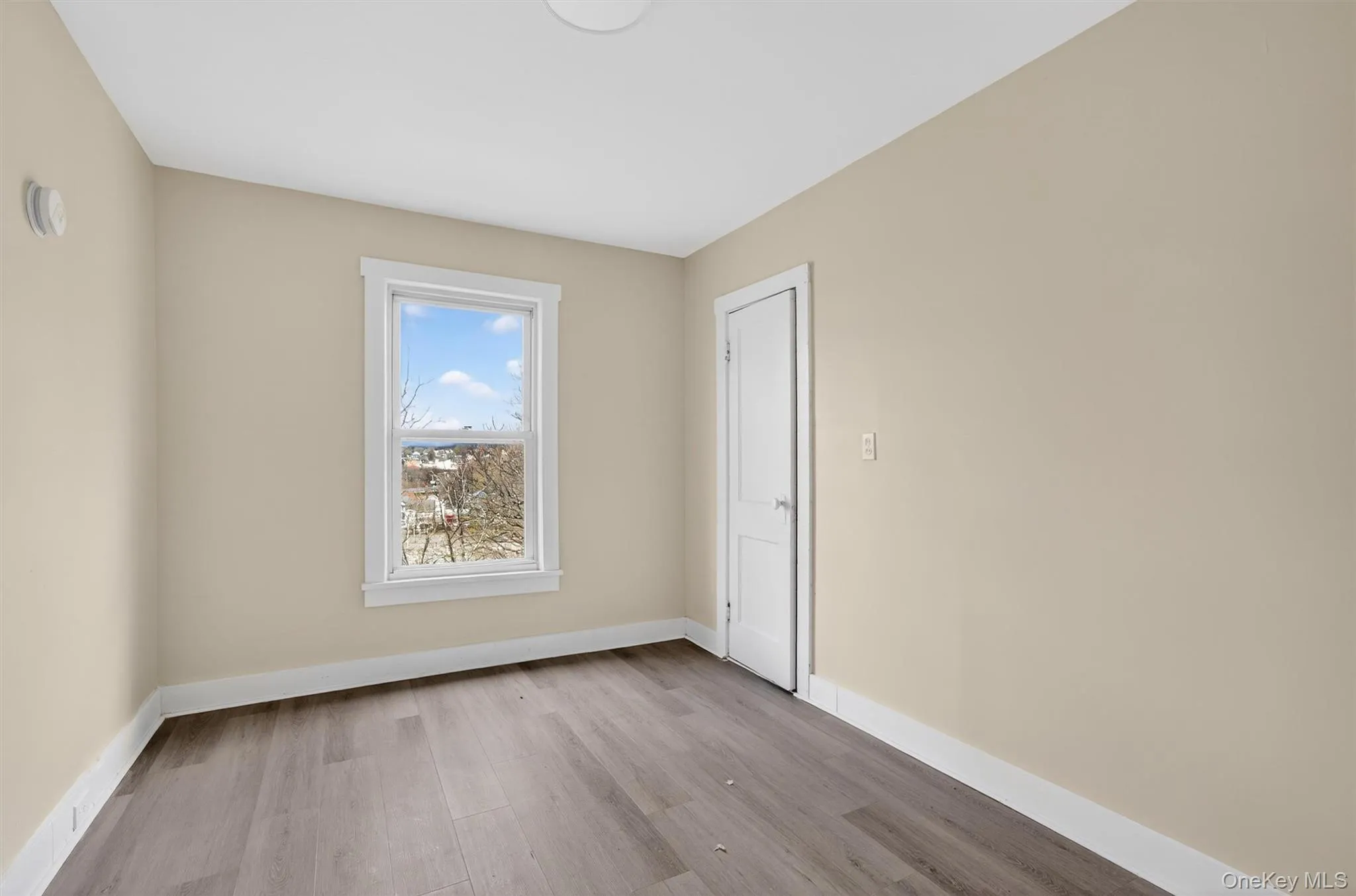 26 1/2 Ridge Street, Middletown, NY, 4 Bedrooms Bedrooms, 8 Rooms Rooms,2 BathroomsBathrooms,Residential,For Rent,Ridge,0,970803 26 1/2 Ridge Street, Middletown, NY, 4 Bedrooms Bedrooms, 8 Rooms Rooms,2 BathroomsBathrooms,Residential,For Rent,Ridge,0,970803